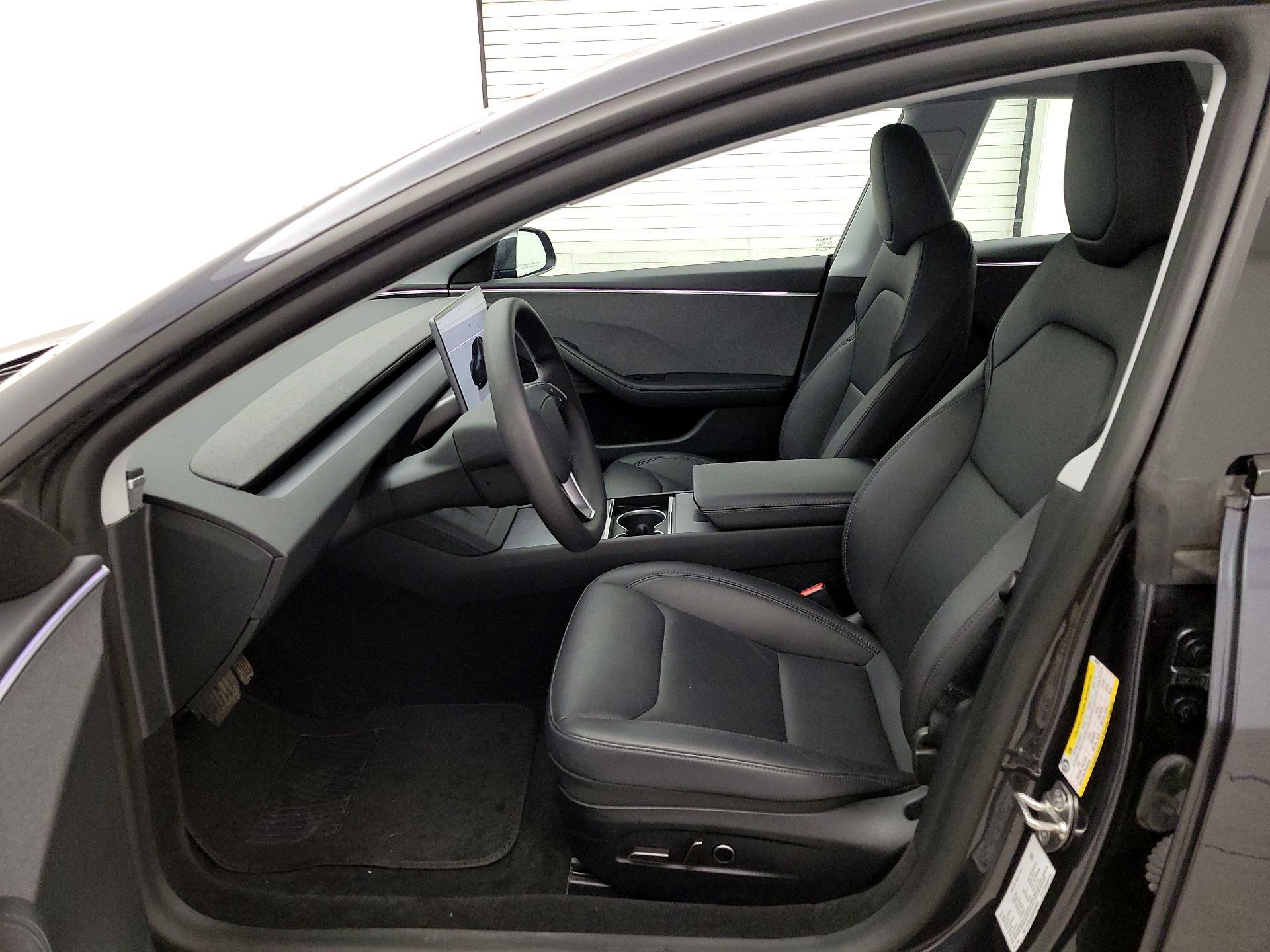 Thumbnail: 2024 Tesla Model 3 - 11