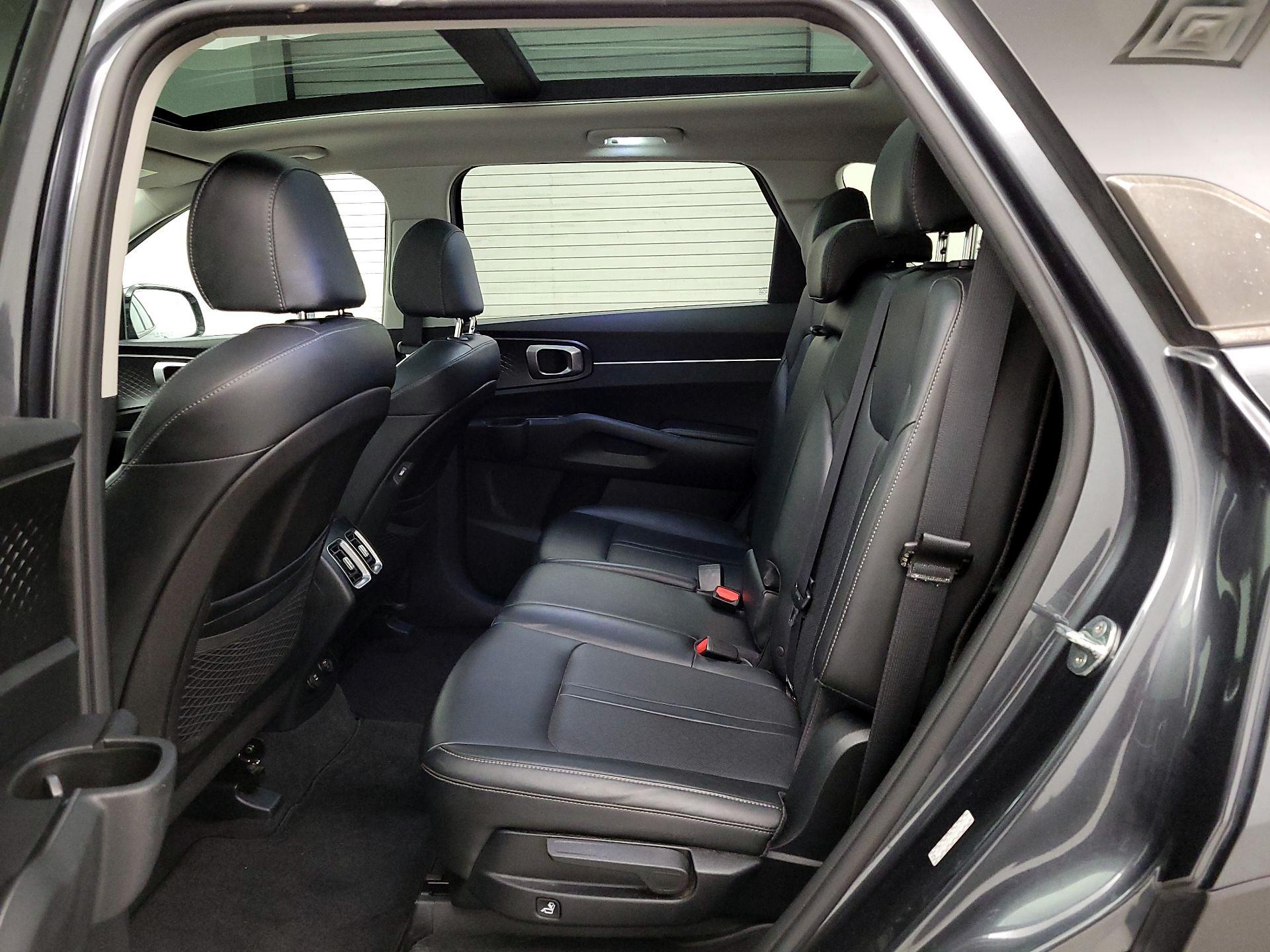 Thumbnail: 2021 Kia Sorento - 20