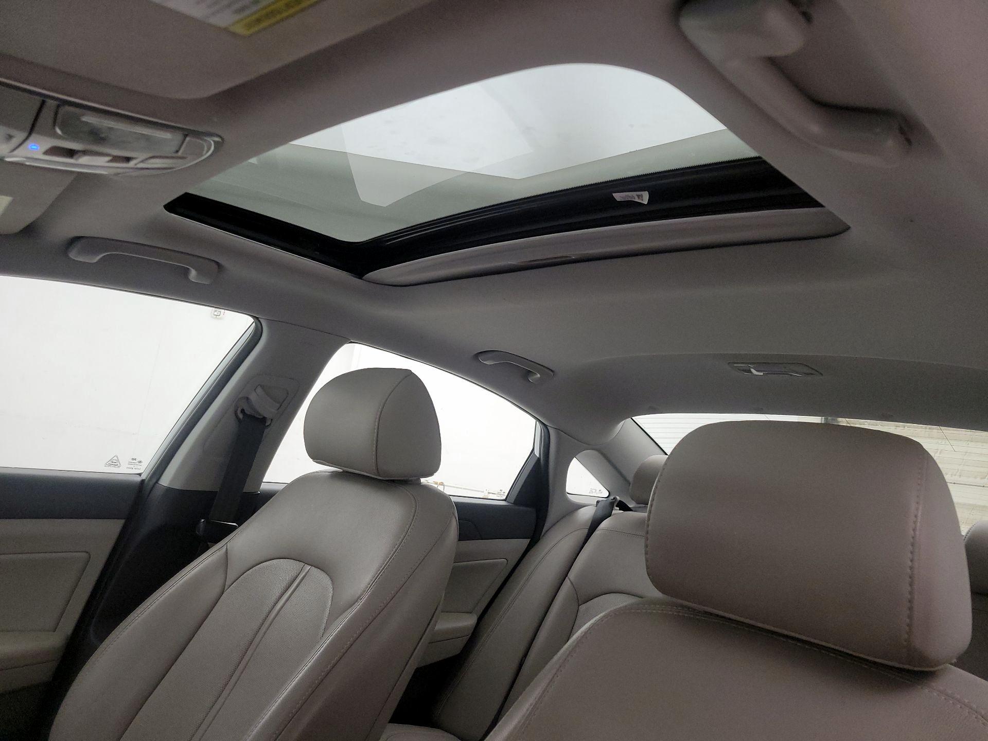 Thumbnail: 2018 Hyundai Sonata - 19