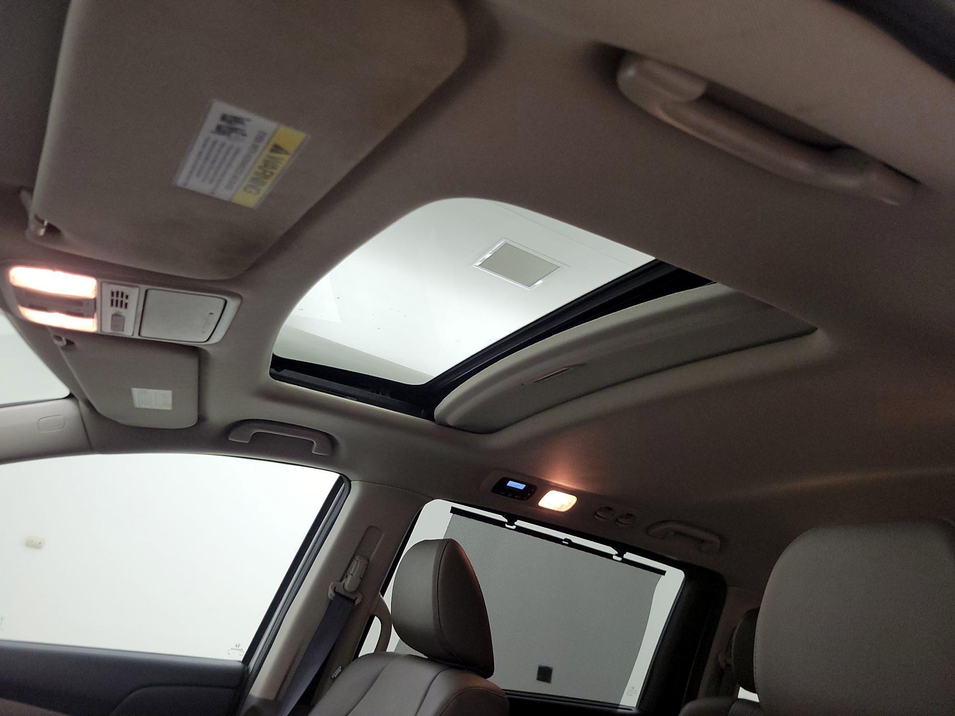 Thumbnail: 2014 Honda Odyssey - 19