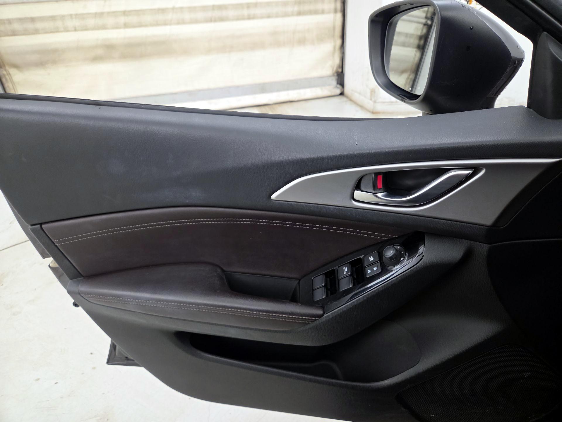 Thumbnail: 2017 Mazda Mazda3 - 12