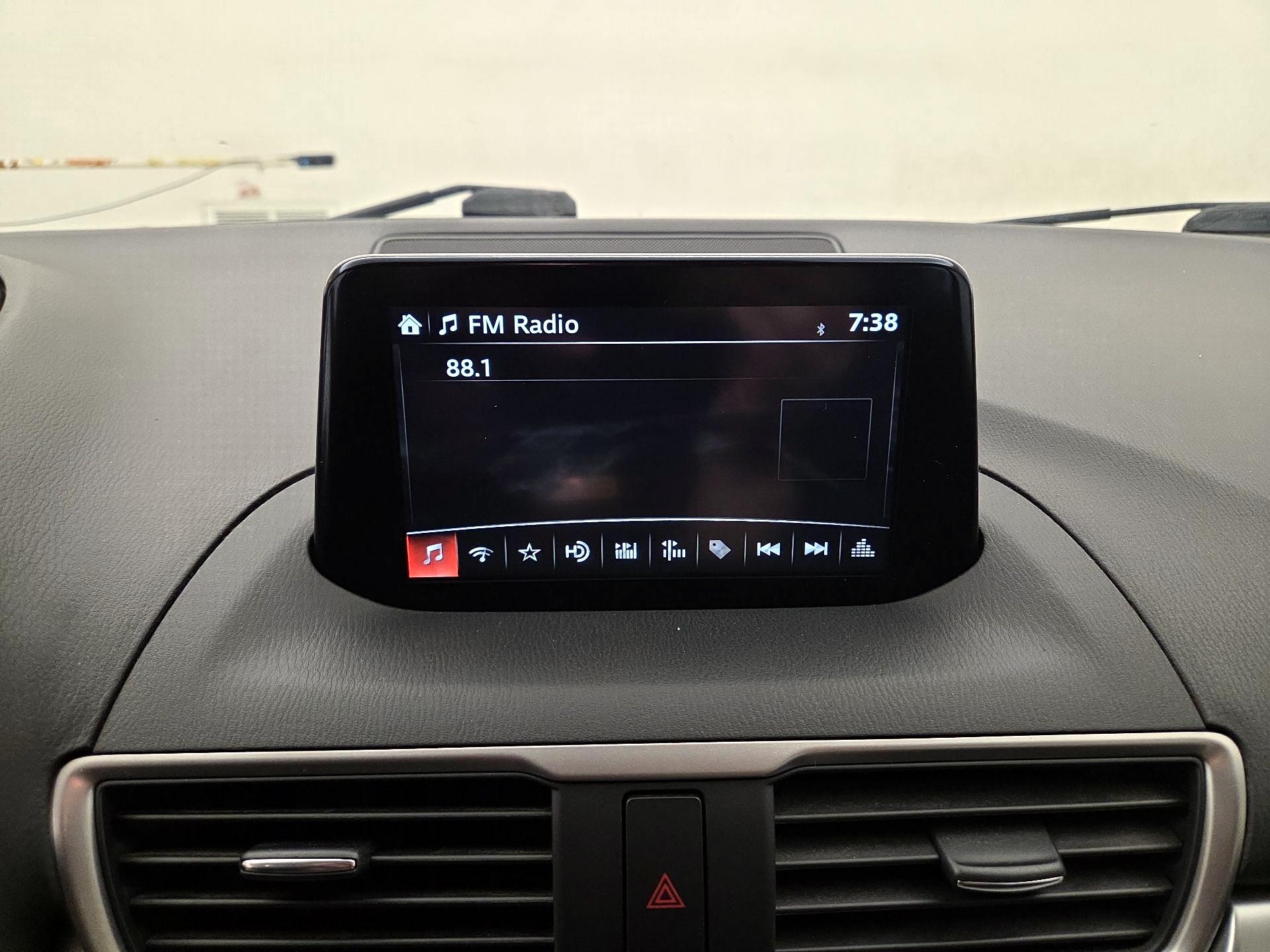 Thumbnail: 2017 Mazda Mazda3 - 15