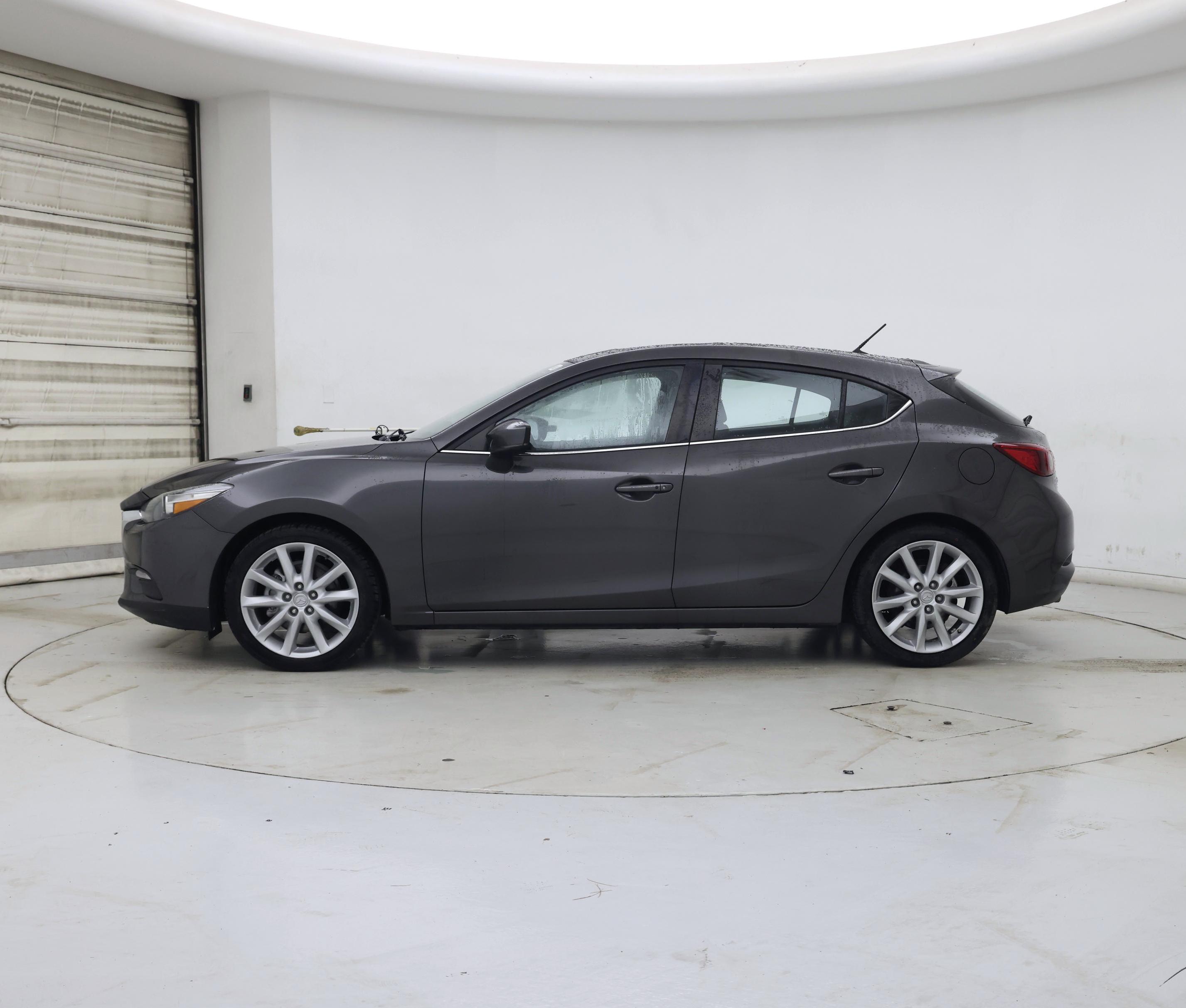 Thumbnail: 2017 Mazda Mazda3 - 3