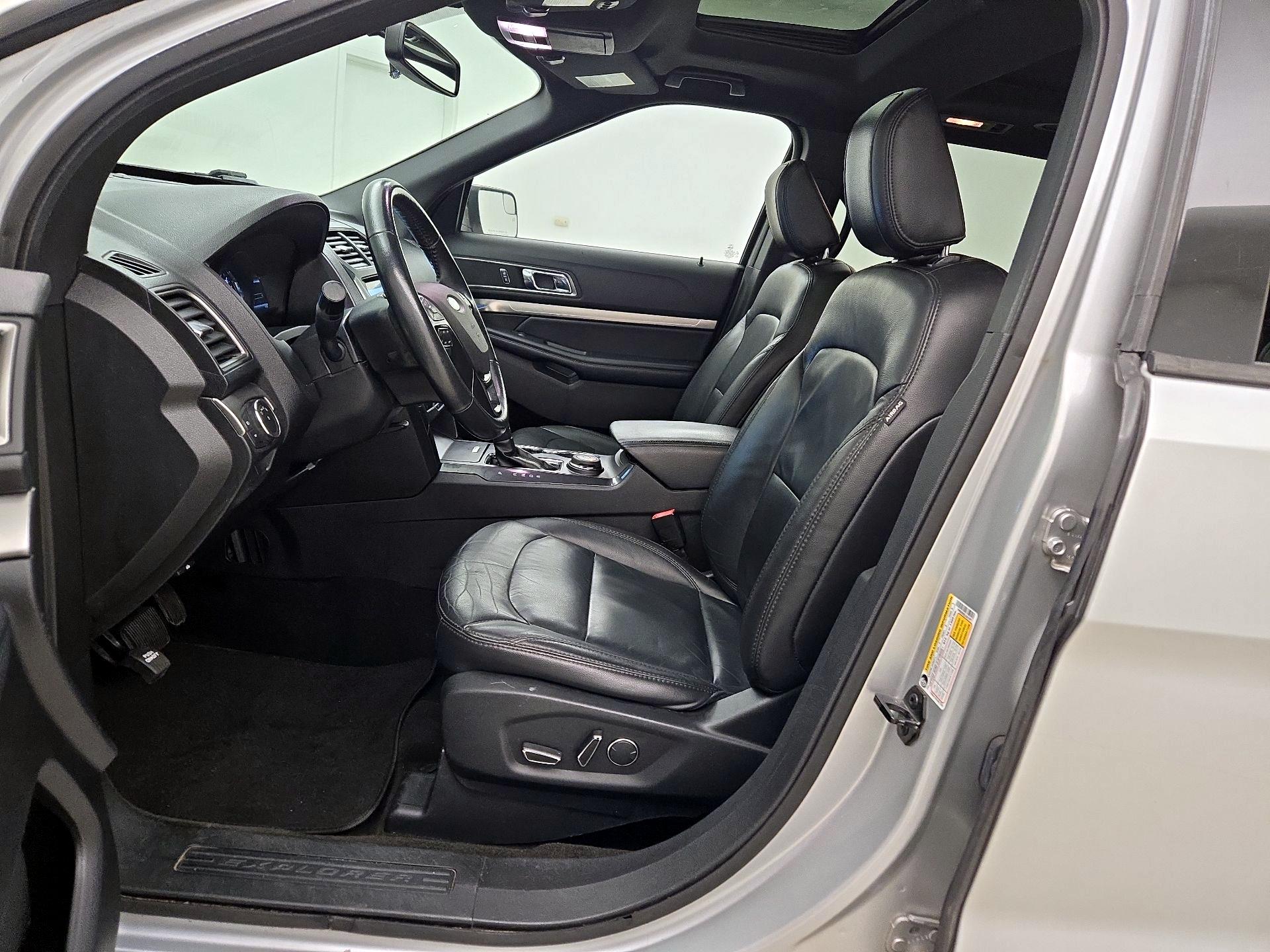 Thumbnail: 2018 Ford Explorer - 11