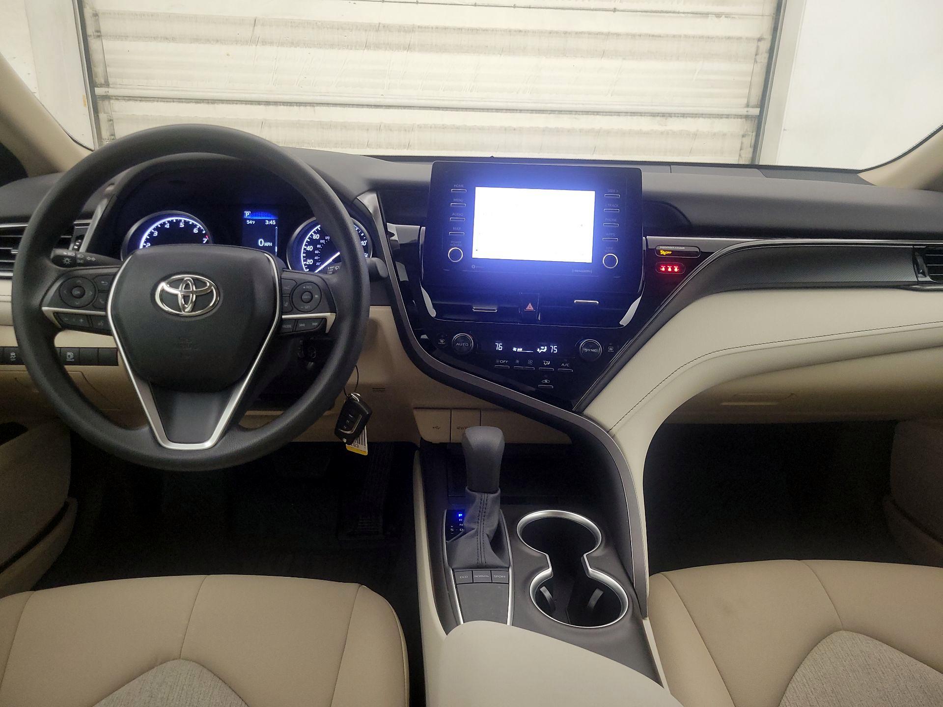 Thumbnail: 2022 Toyota Camry - 9