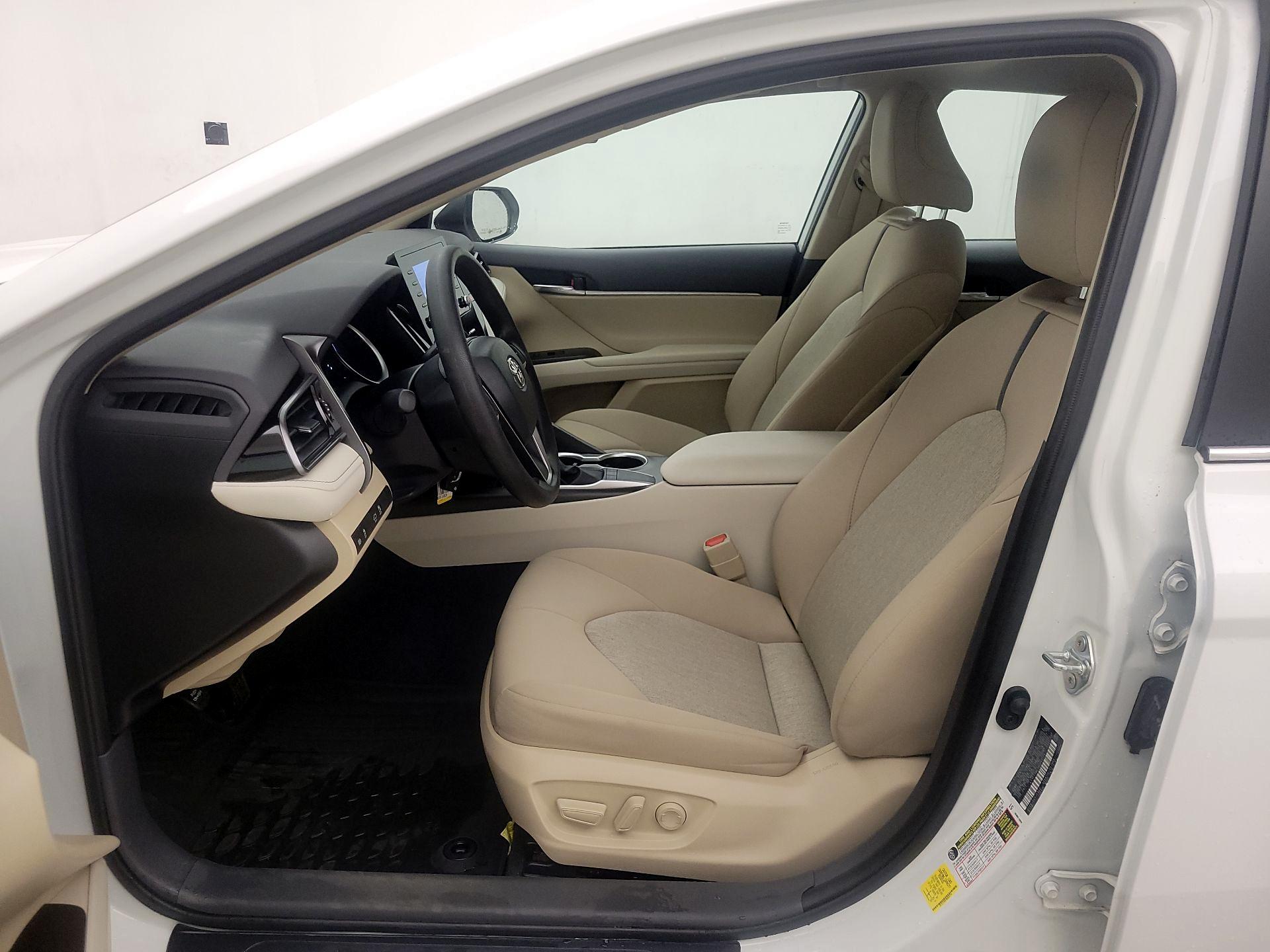 Thumbnail: 2022 Toyota Camry - 11