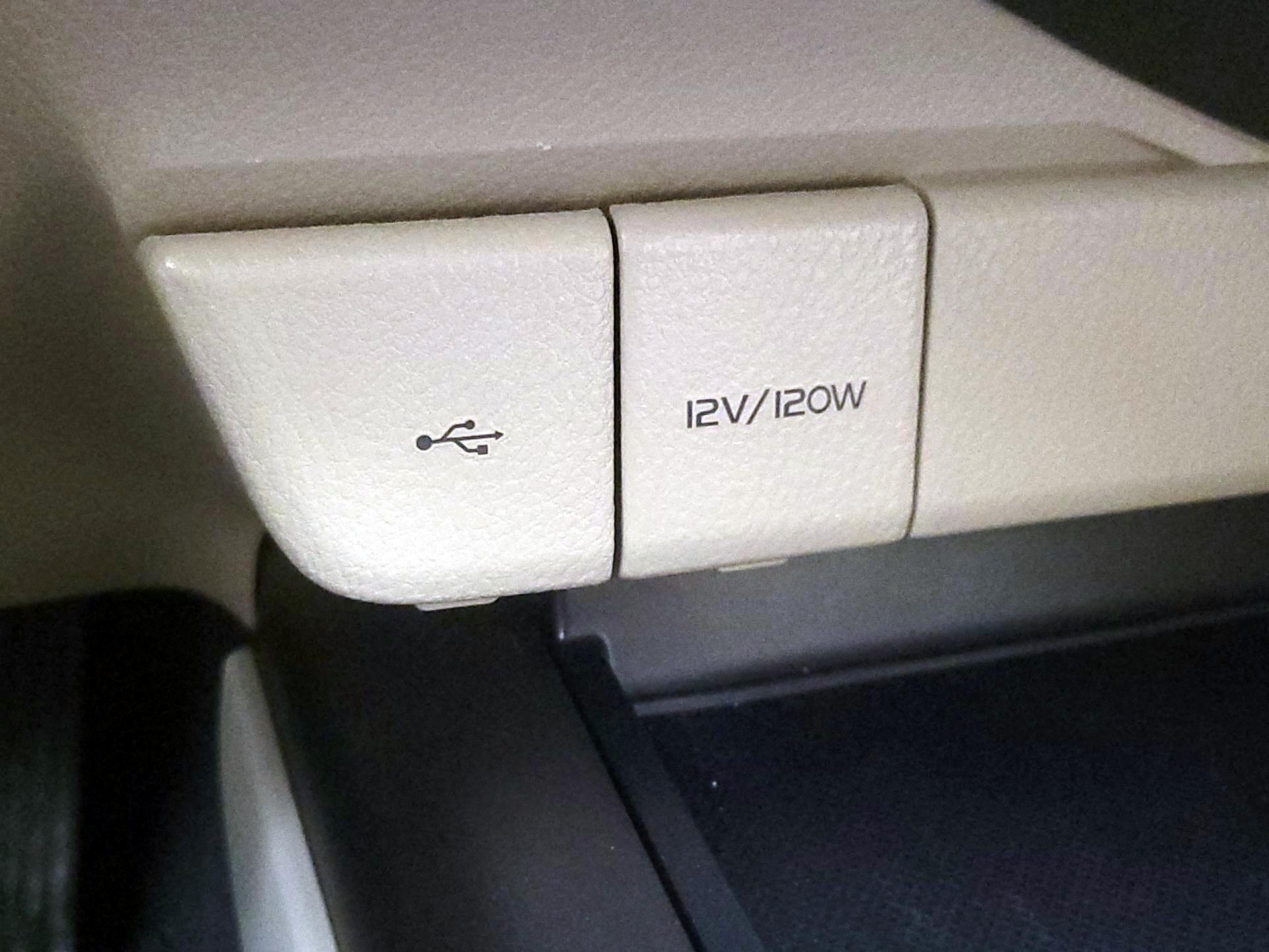 Thumbnail: 2022 Toyota Camry - 18