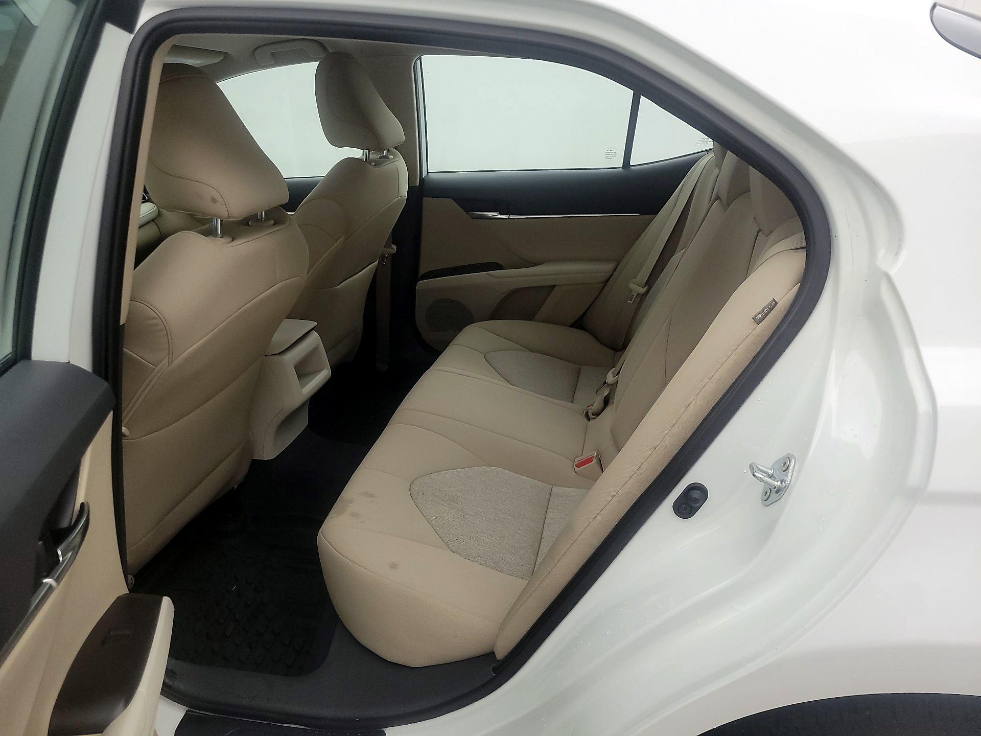 Thumbnail: 2022 Toyota Camry - 19