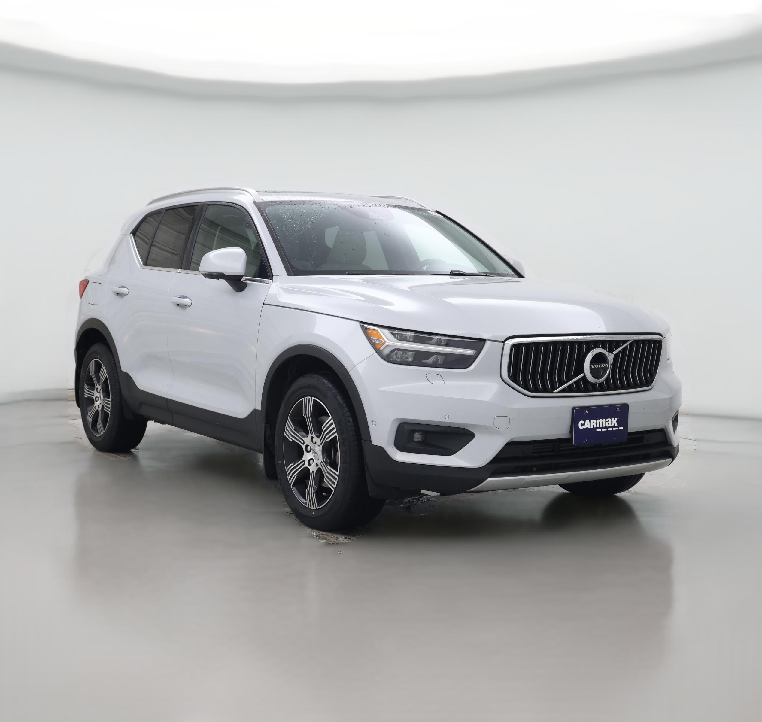 Thumbnail: 2021 Volvo XC40 - 1