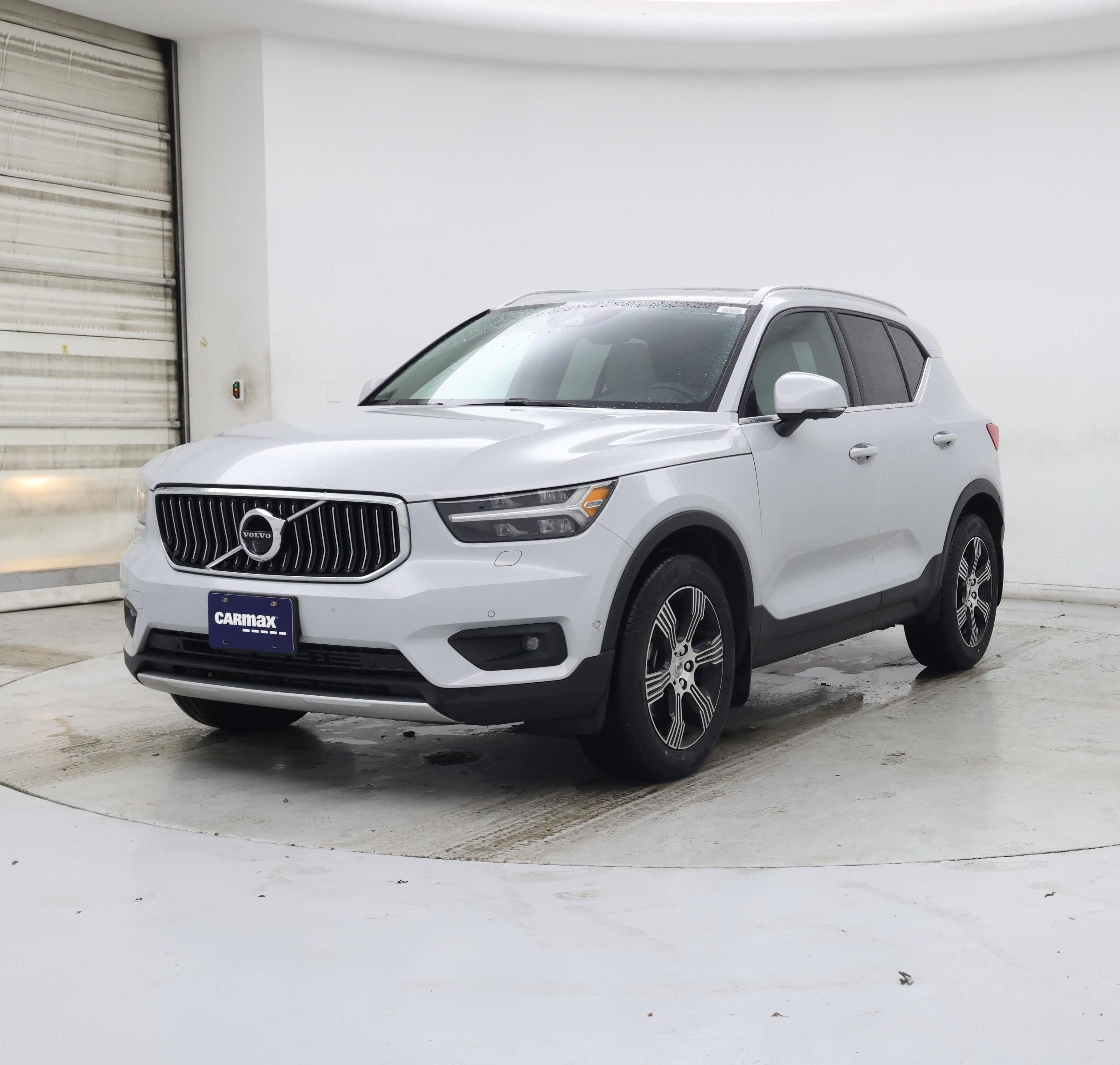 Thumbnail: 2021 Volvo XC40 - 4