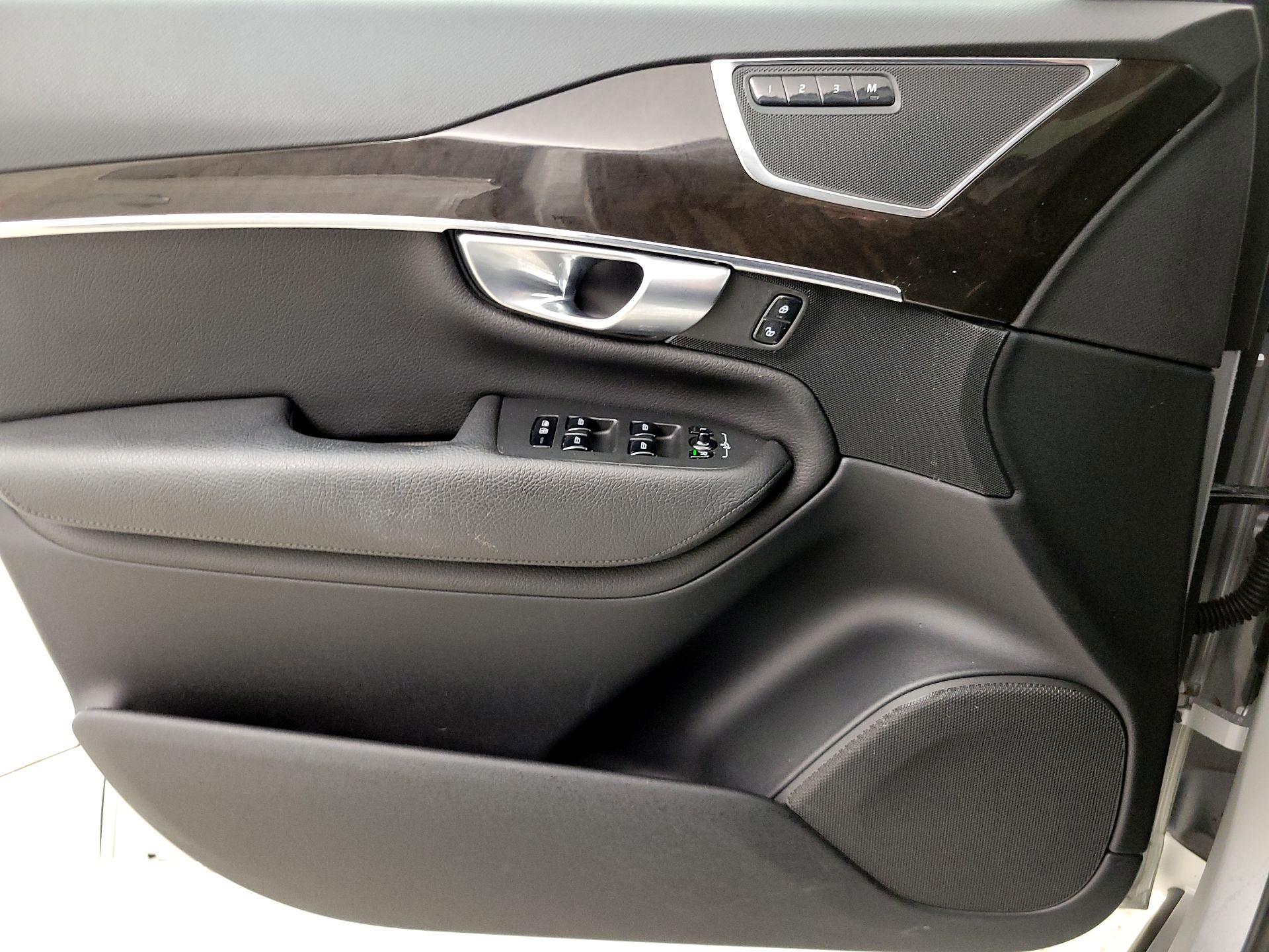 Thumbnail: 2018 Volvo XC90 - 12