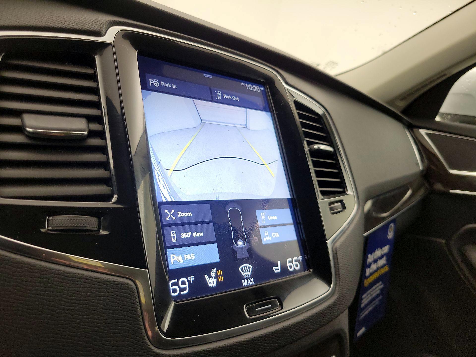 Thumbnail: 2018 Volvo XC90 - 15