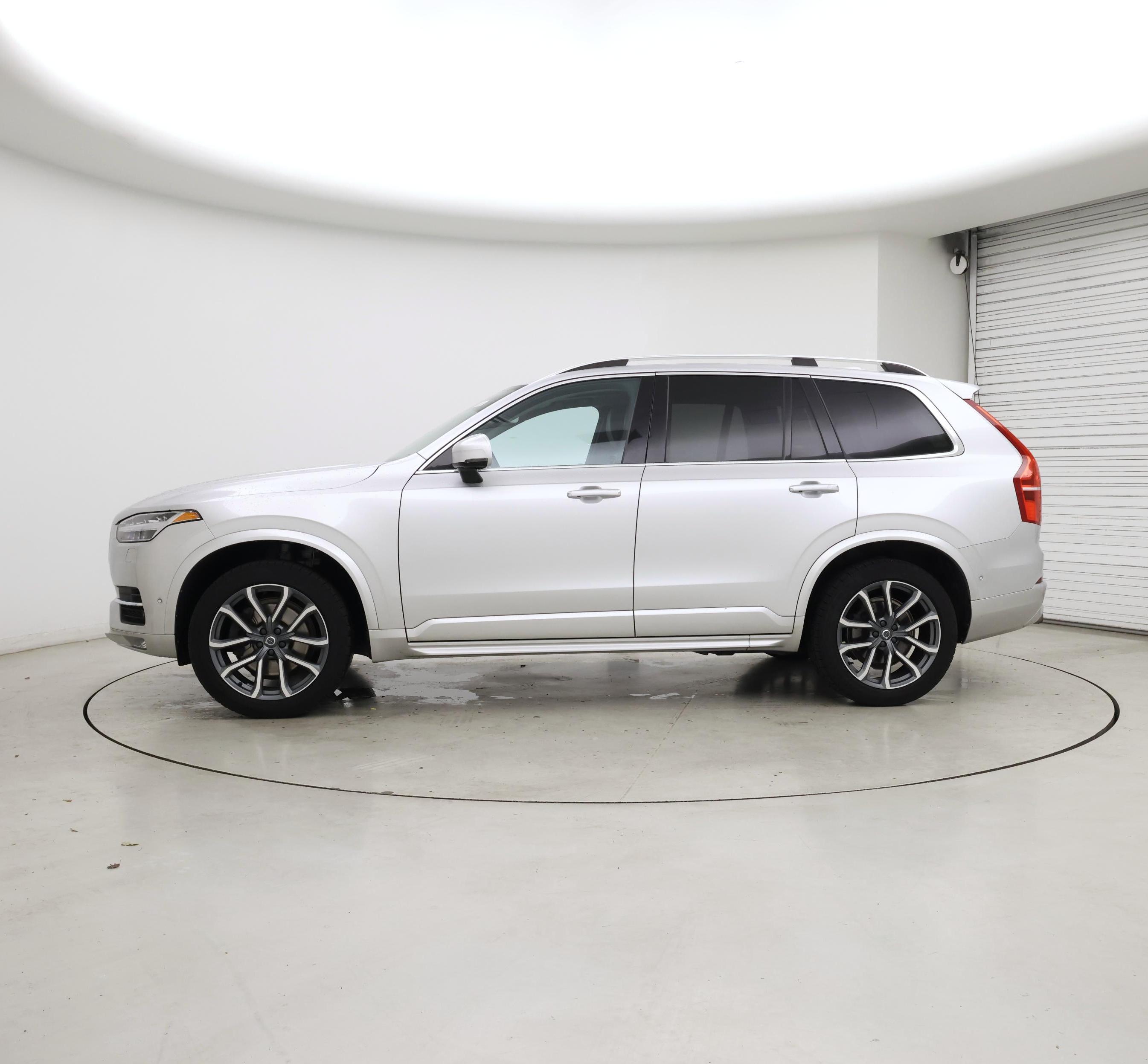 Thumbnail: 2018 Volvo XC90 - 3