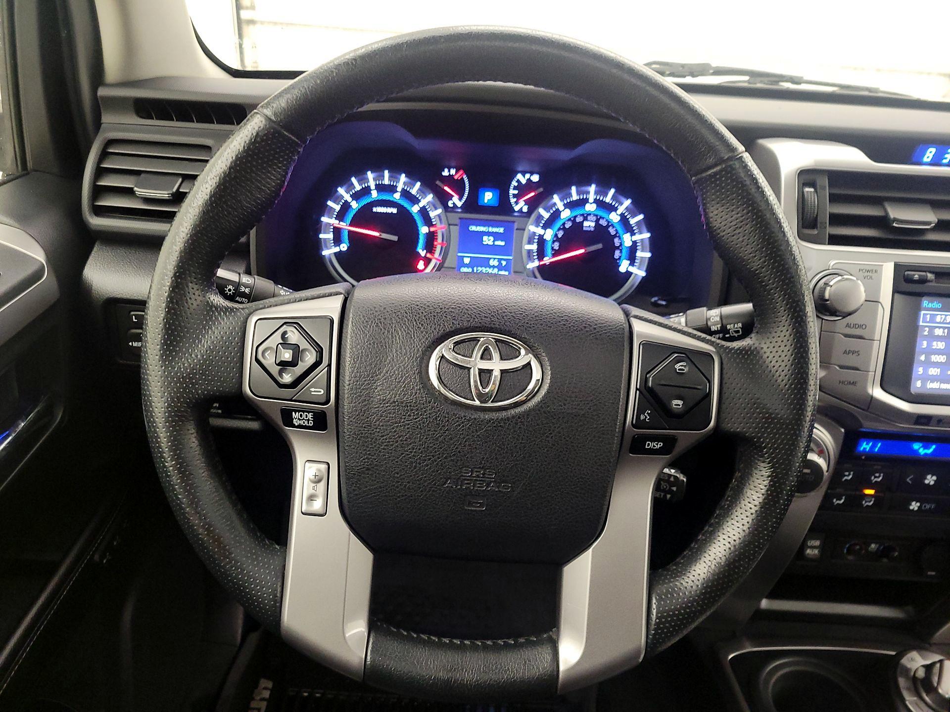 Thumbnail: 2017 Toyota 4Runner - 10