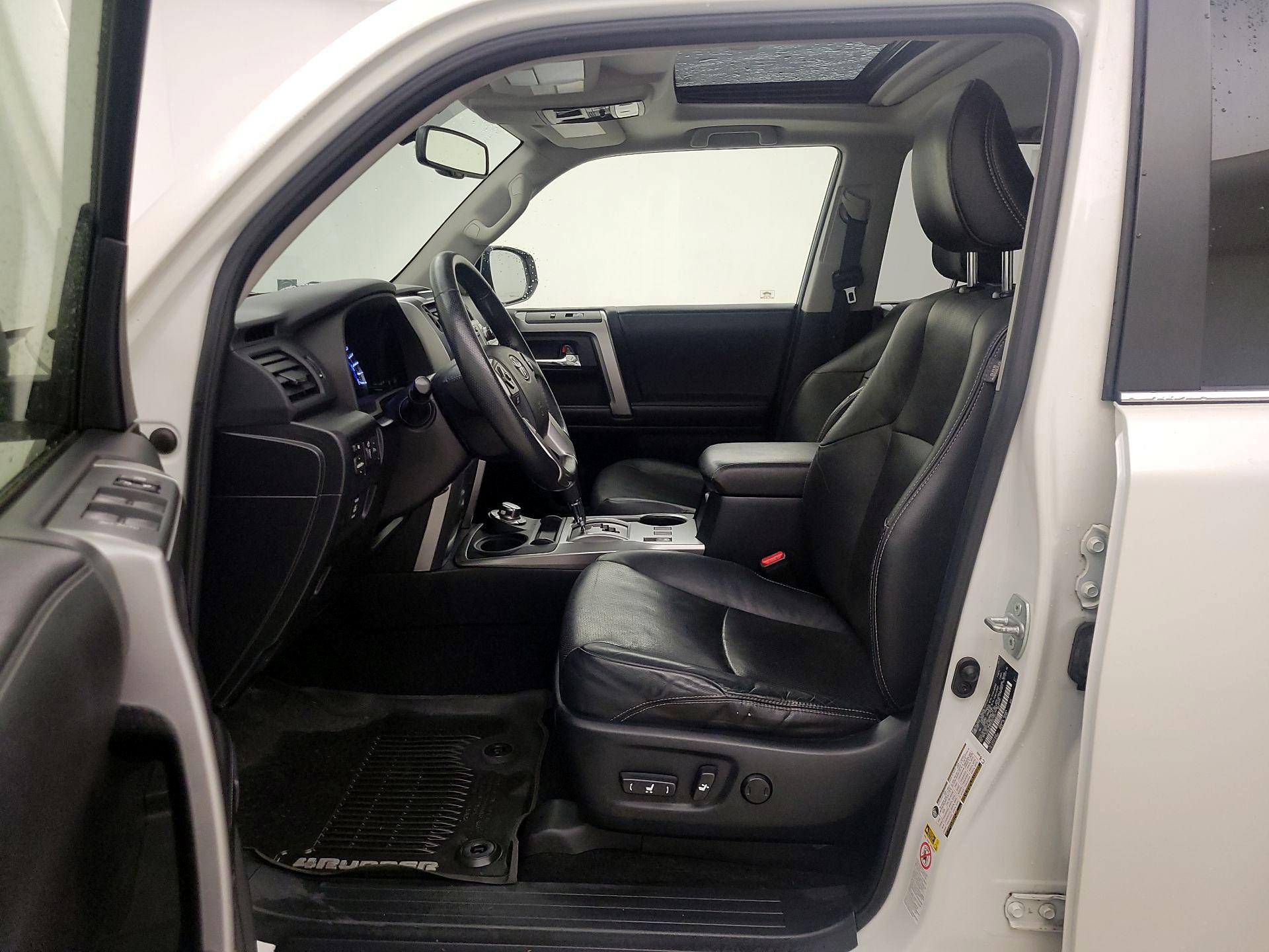 Thumbnail: 2017 Toyota 4Runner - 11