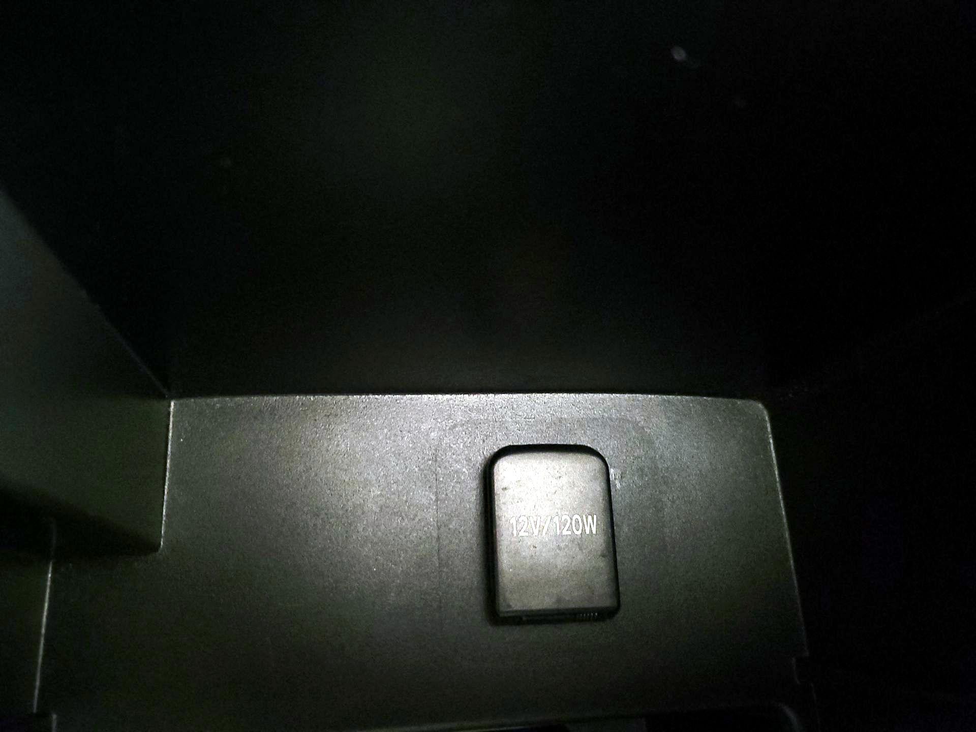 Thumbnail: 2017 Toyota 4Runner - 18