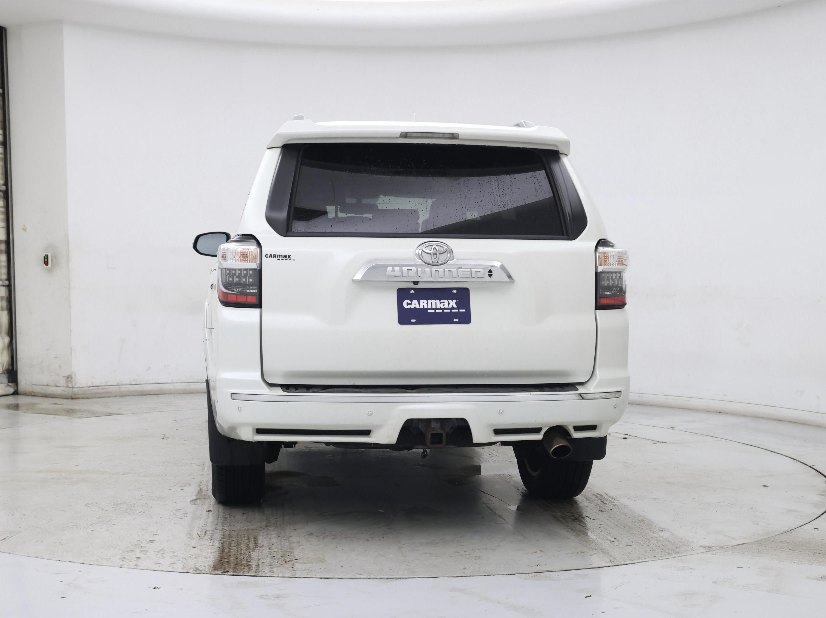 Thumbnail: 2017 Toyota 4Runner - 6