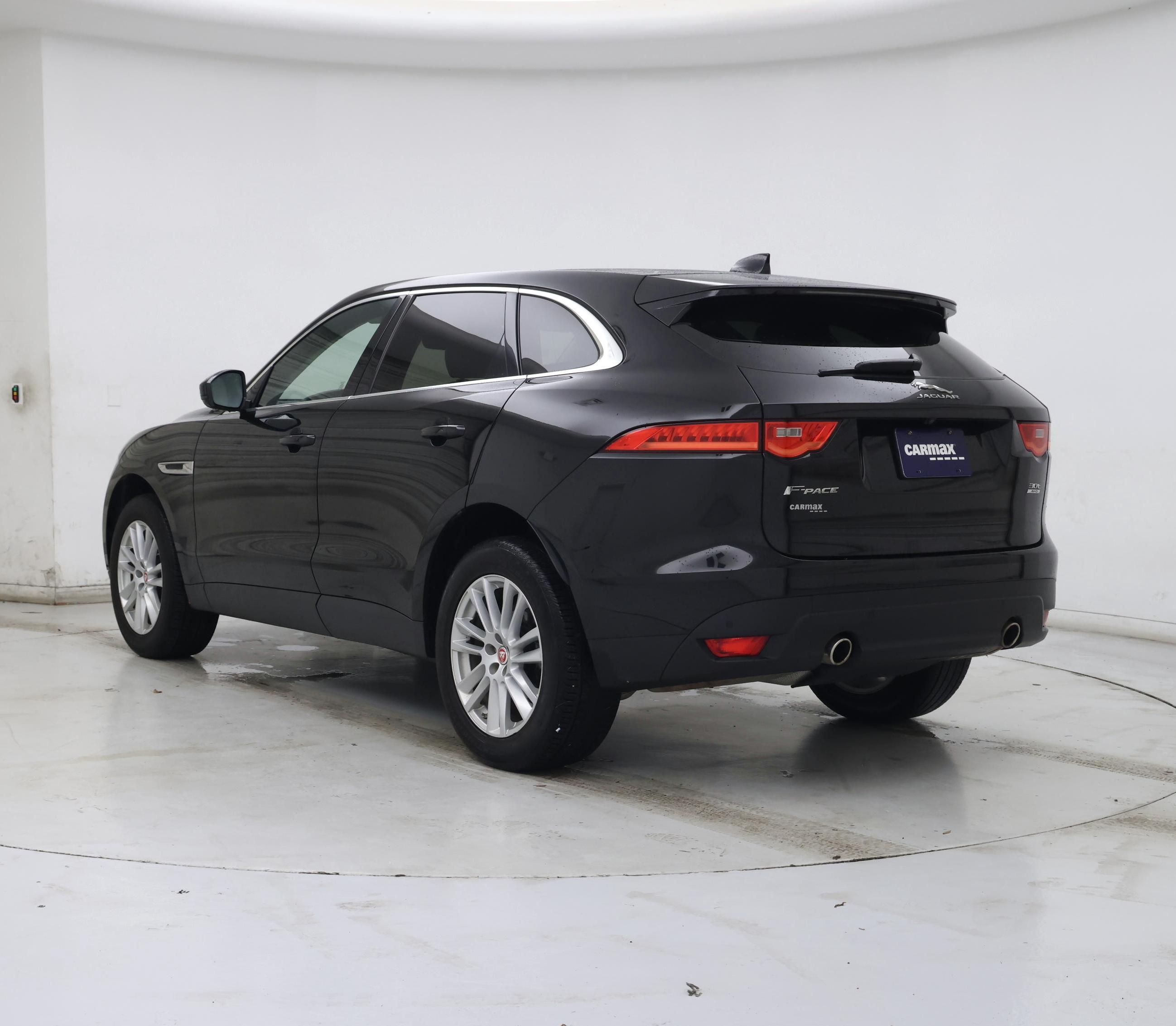 Thumbnail: 2020 Jaguar F-Pace - 2