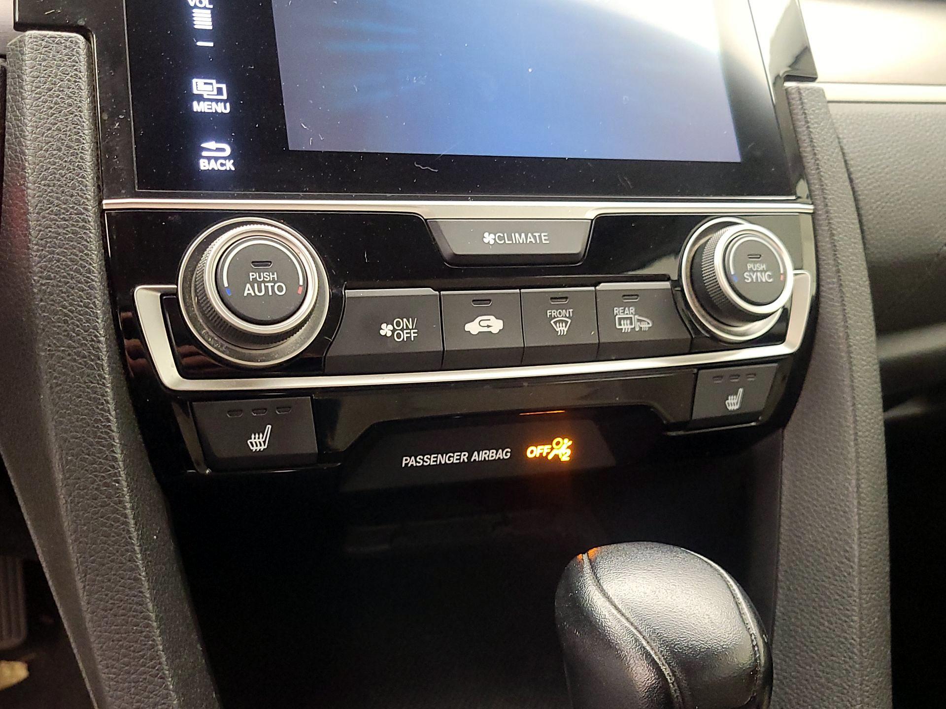 Thumbnail: 2016 Honda Civic - 16