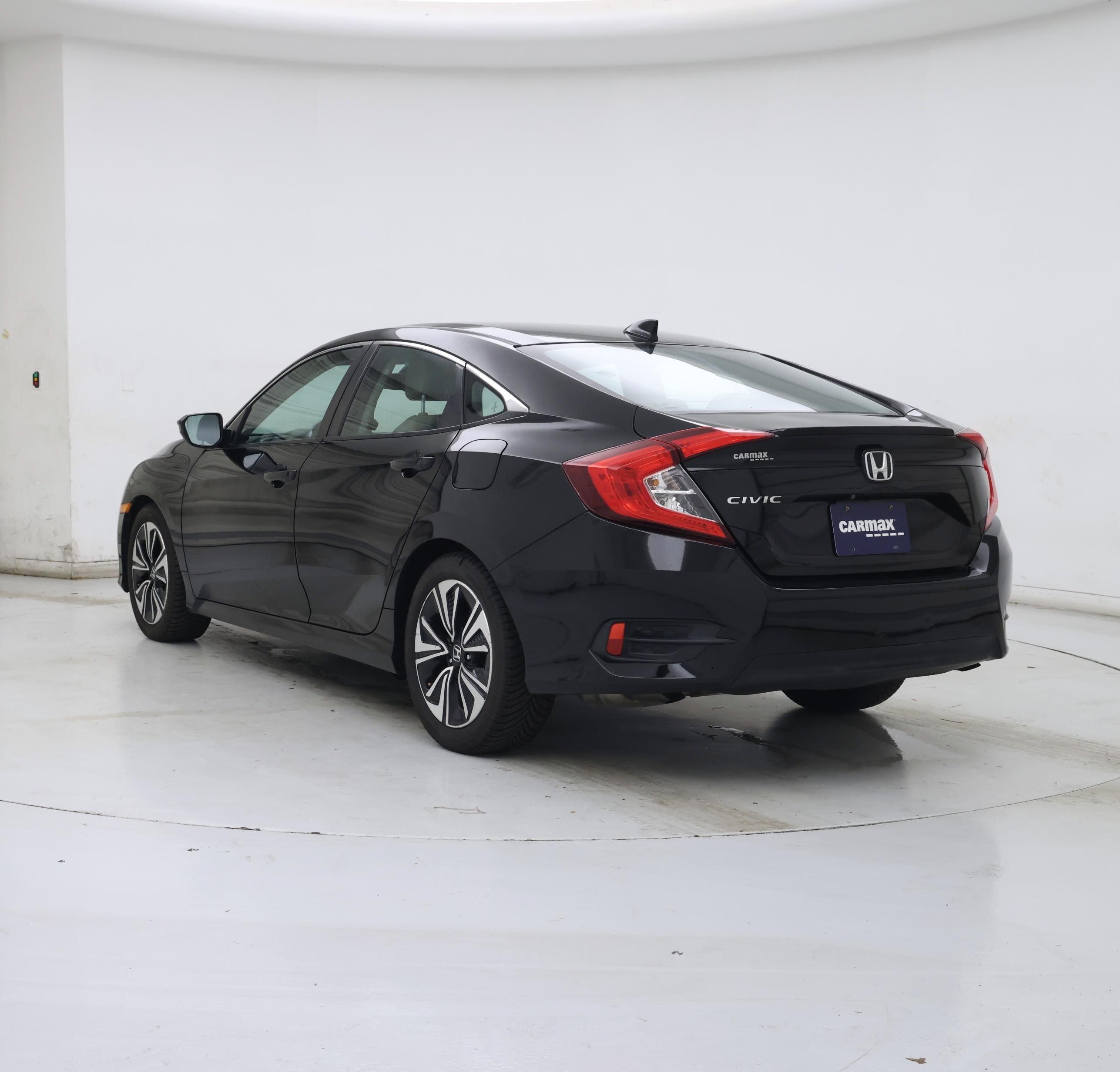 Thumbnail: 2016 Honda Civic - 2