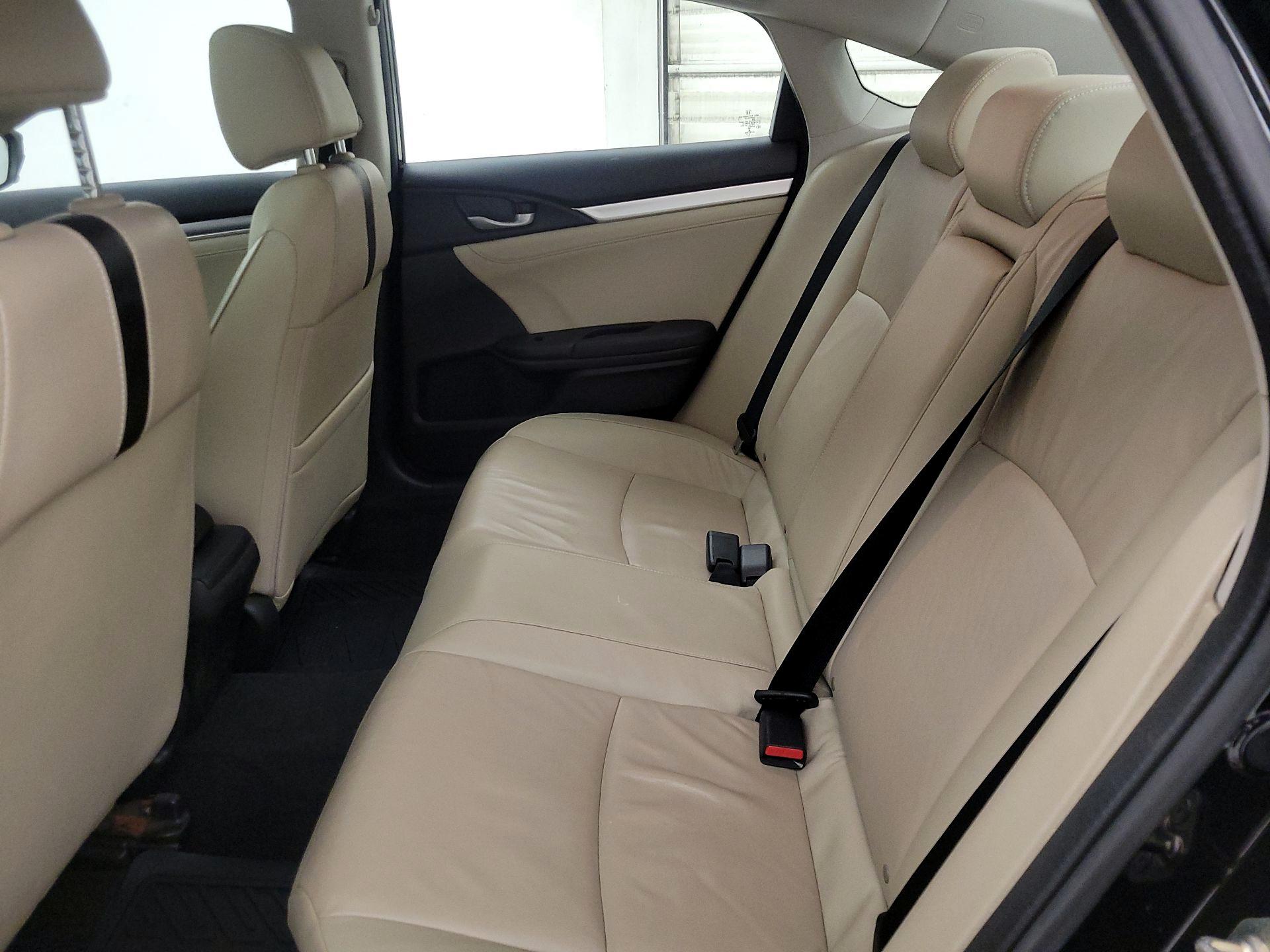 Thumbnail: 2016 Honda Civic - 19