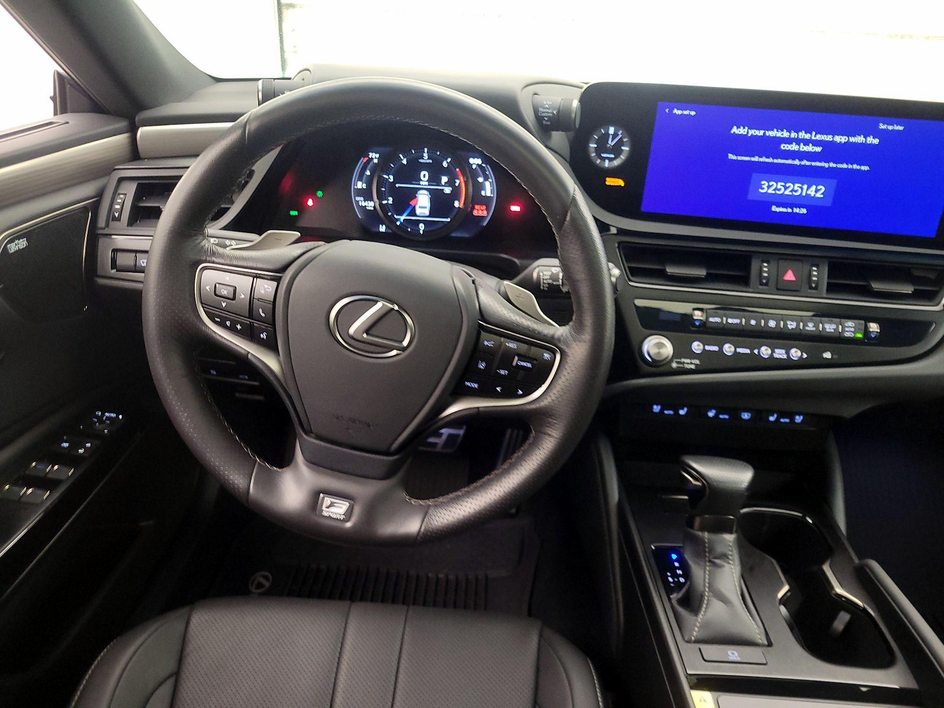 Thumbnail: 2024 Lexus ES - 10