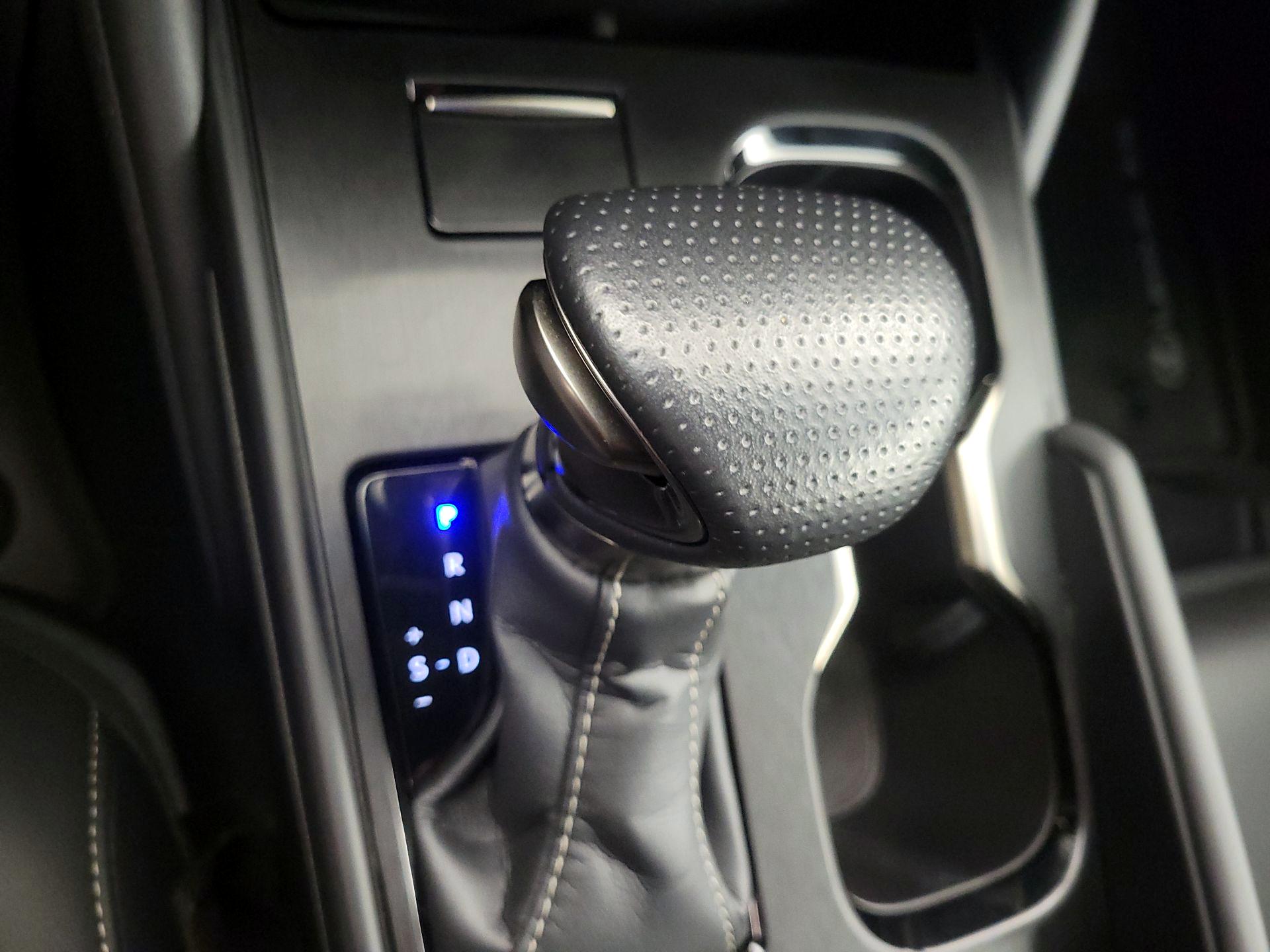 Thumbnail: 2024 Lexus ES - 17