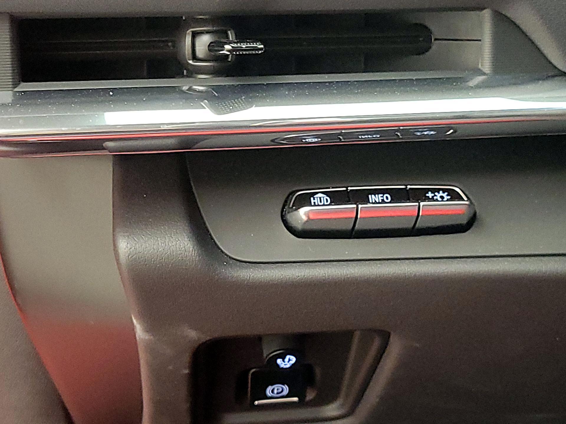 Thumbnail: 2020 Chevrolet Corvette - 13