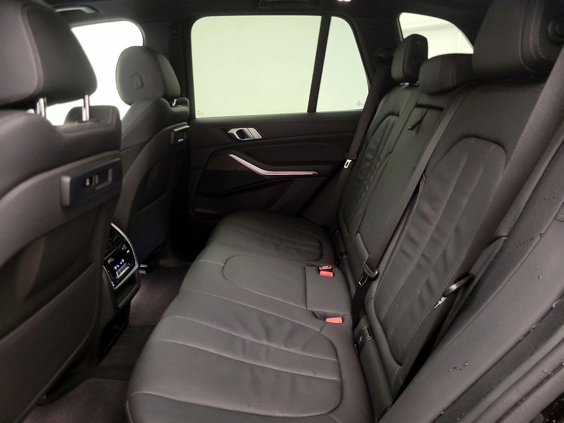 Thumbnail: 2020 BMW X5 - 19