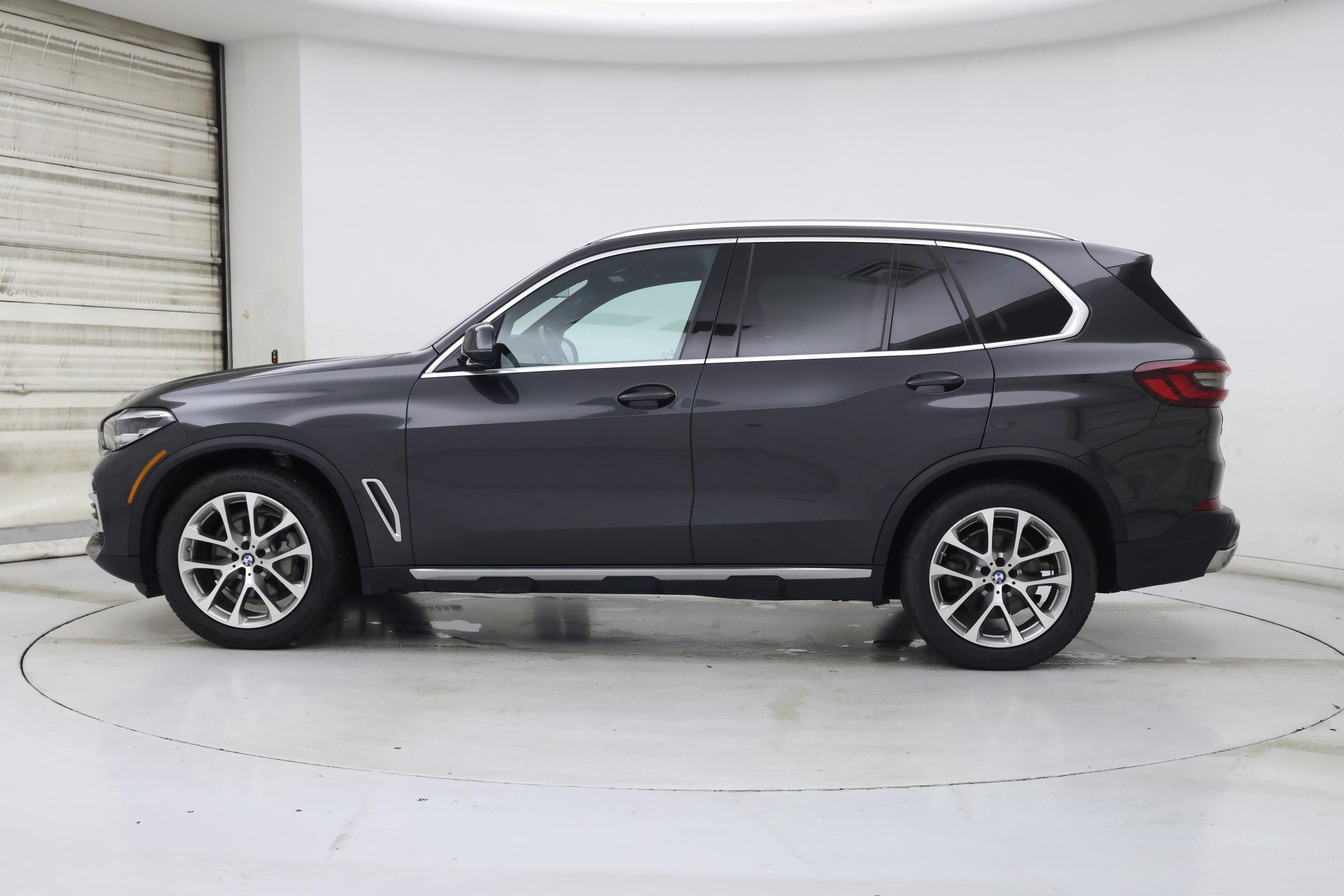 Thumbnail: 2020 BMW X5 - 3