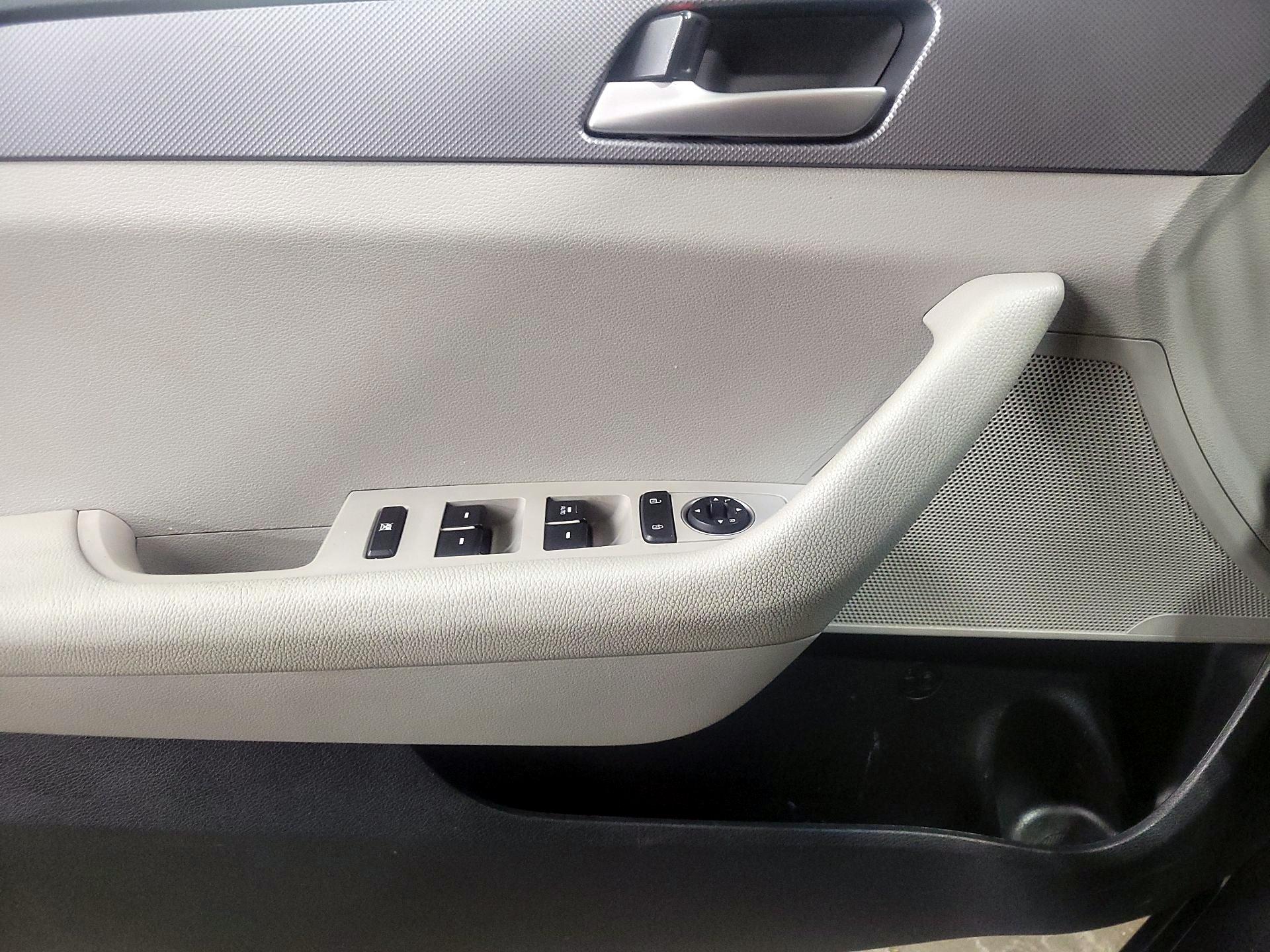 Thumbnail: 2018 Hyundai Sonata - 12