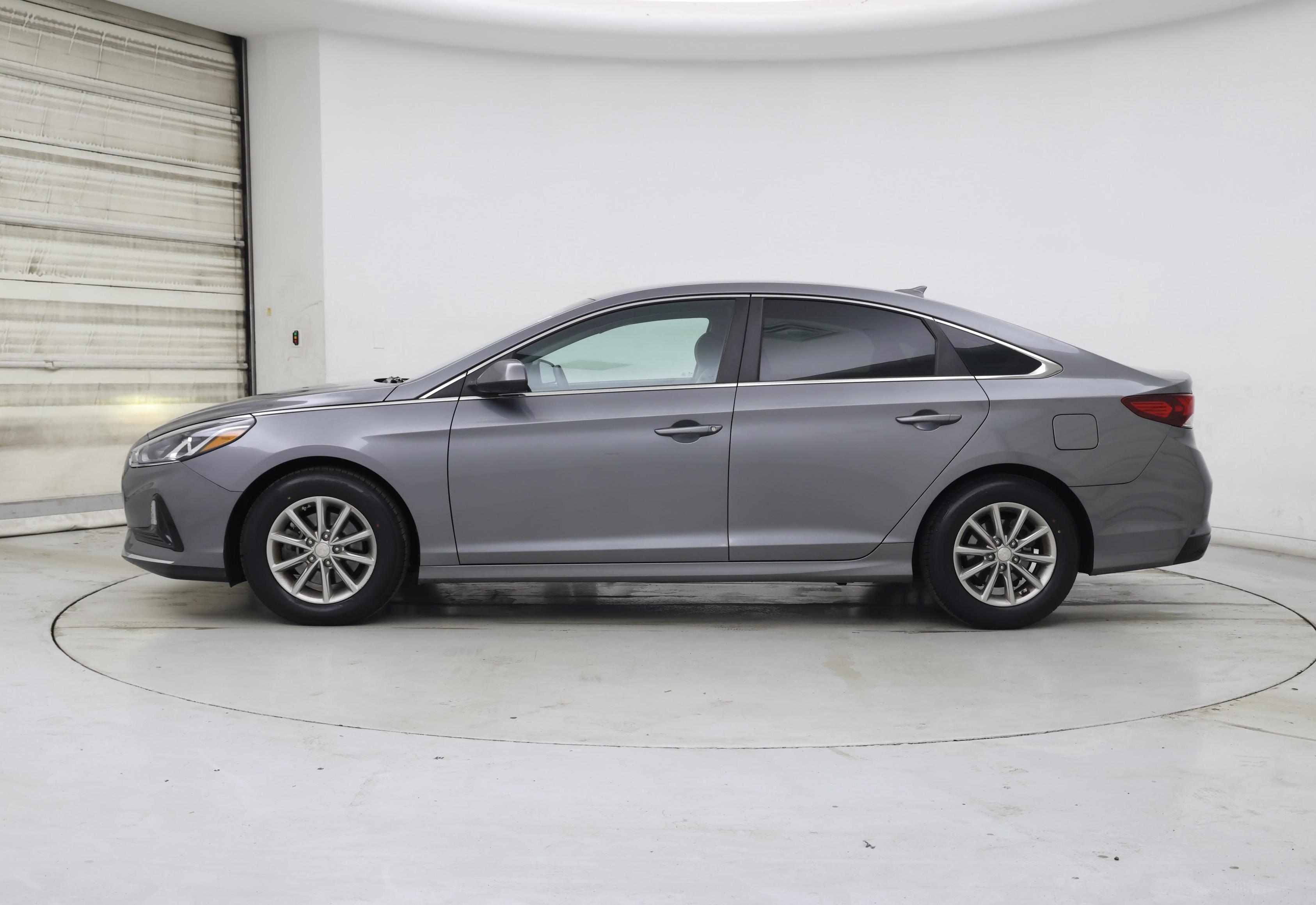 Thumbnail: 2018 Hyundai Sonata - 3