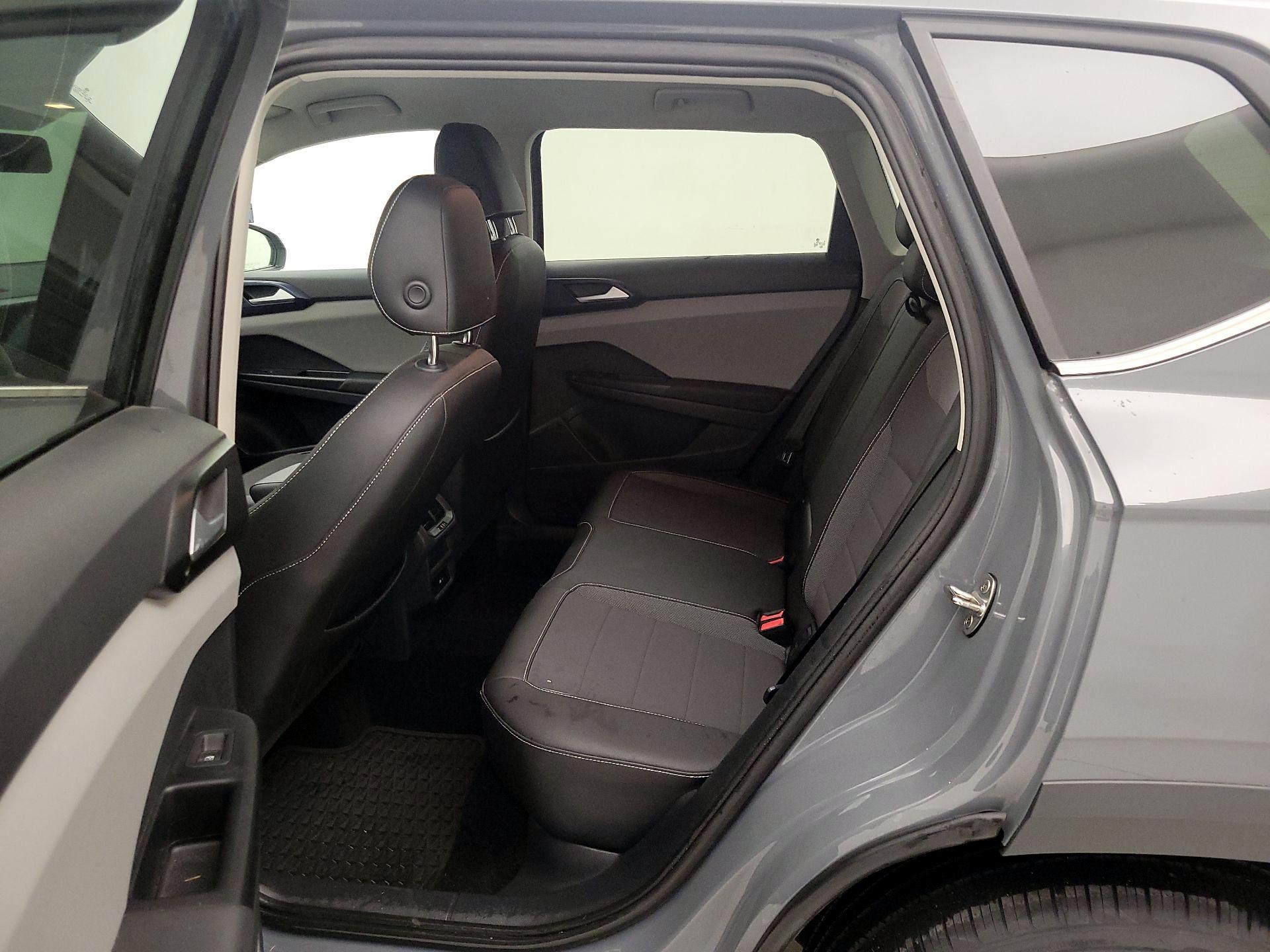 Thumbnail: 2022 Volkswagen Taos - 19