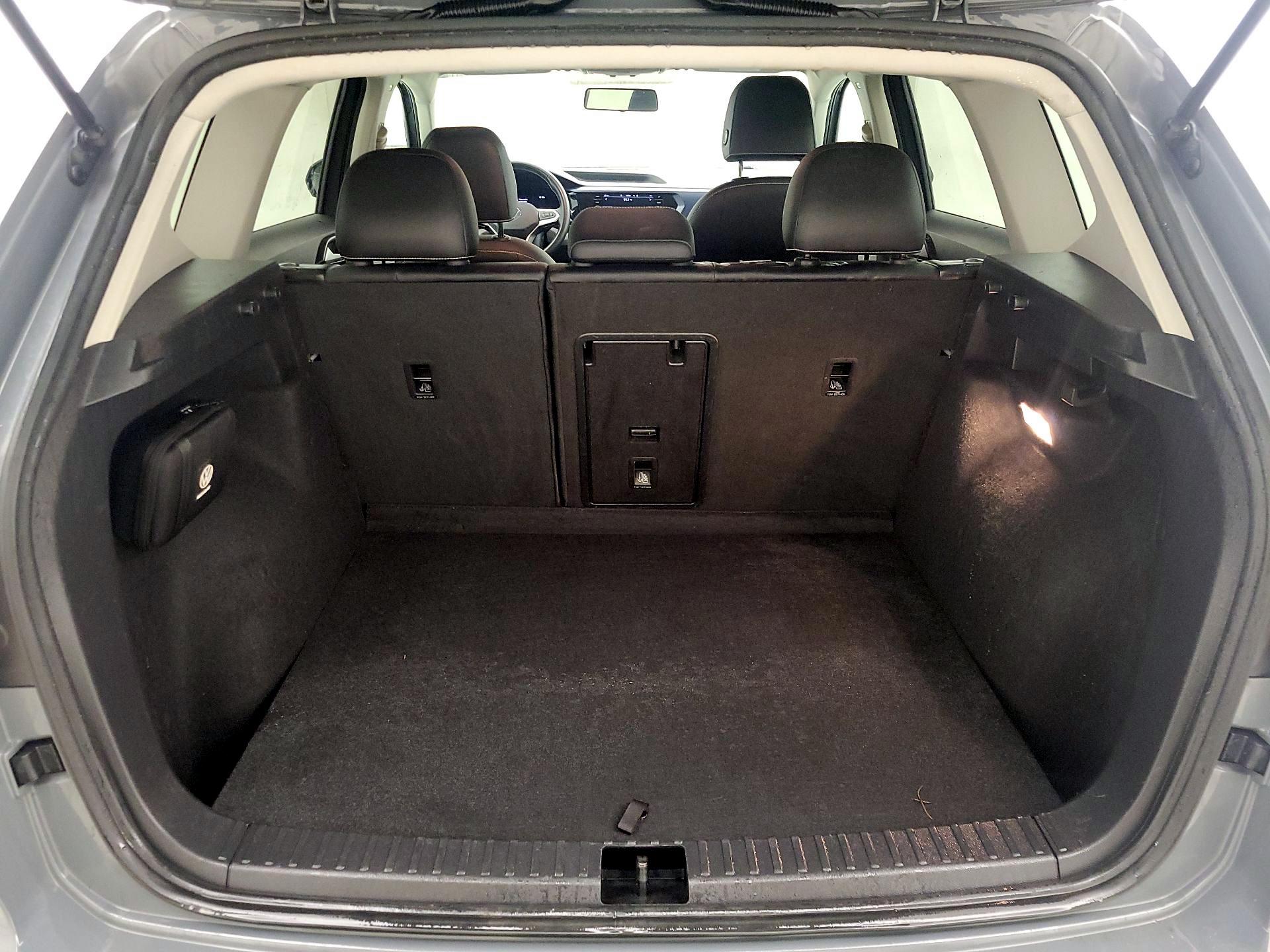 Thumbnail: 2022 Volkswagen Taos - 20