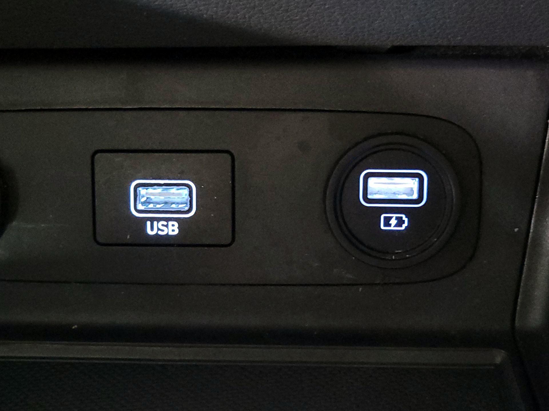 Thumbnail: 2020 Hyundai Sonata - 18