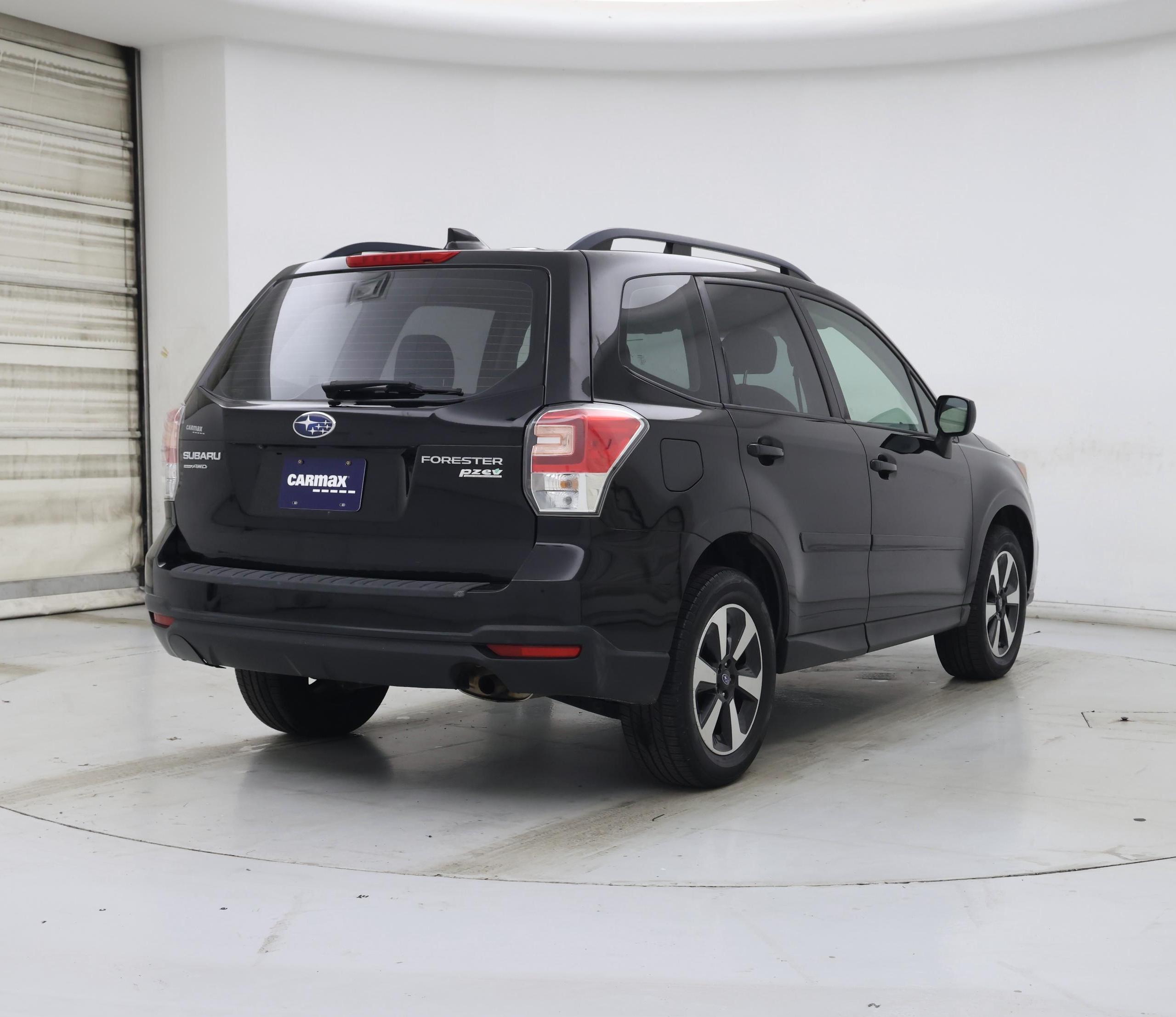 Thumbnail: 2017 Subaru Forester - 8