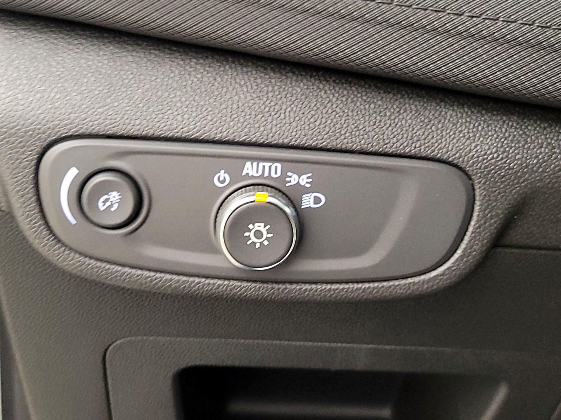 Thumbnail: 2025 Chevrolet TrailBlazer - 13