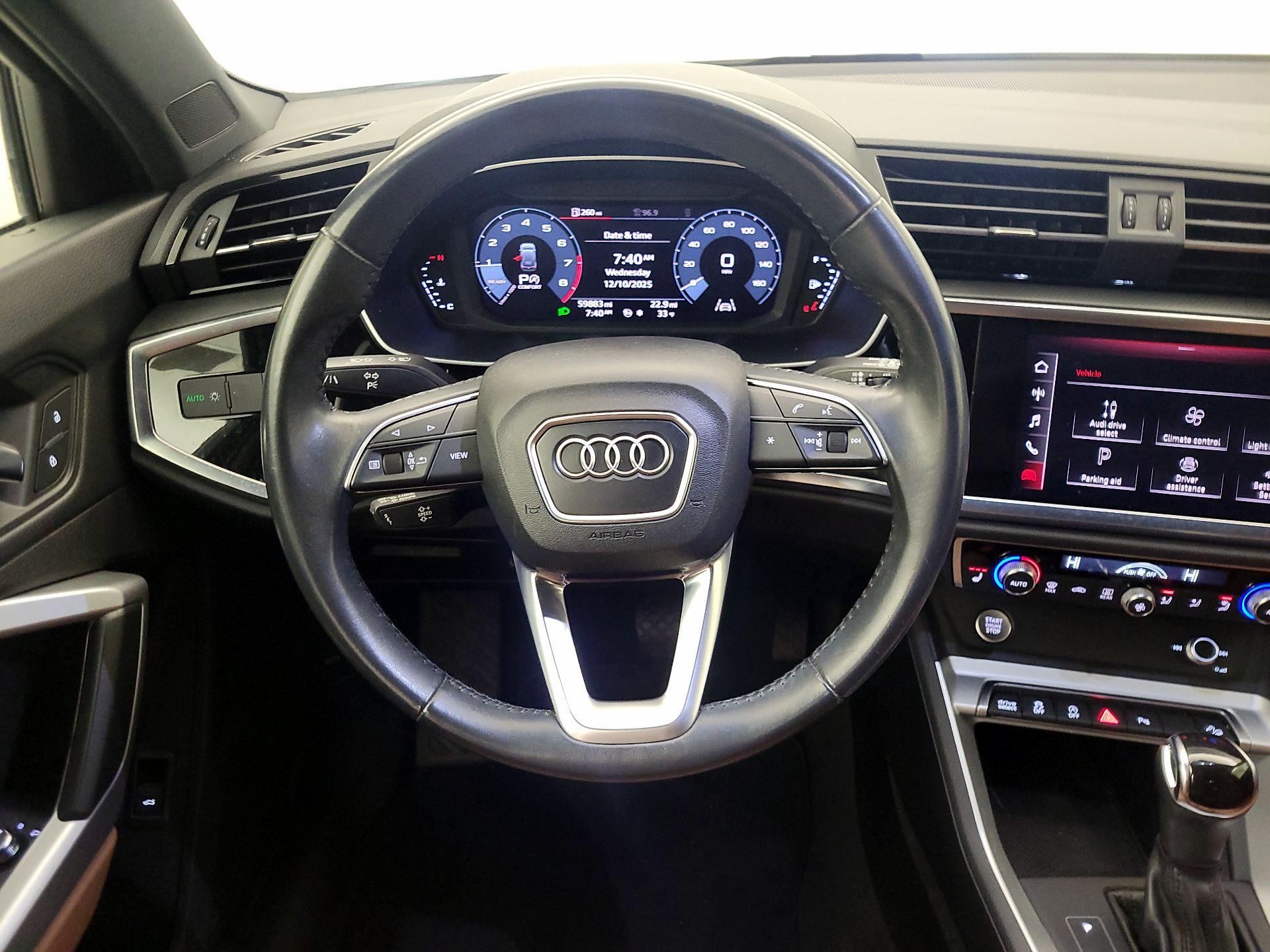 Thumbnail: 2020 Audi Q3 - 10