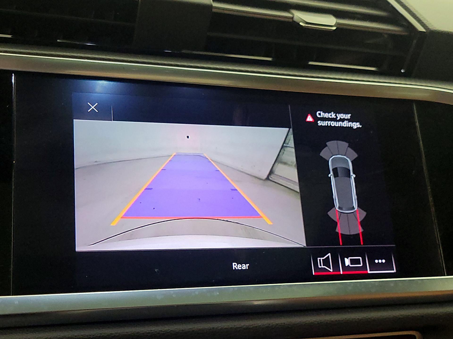 Thumbnail: 2020 Audi Q3 - 14