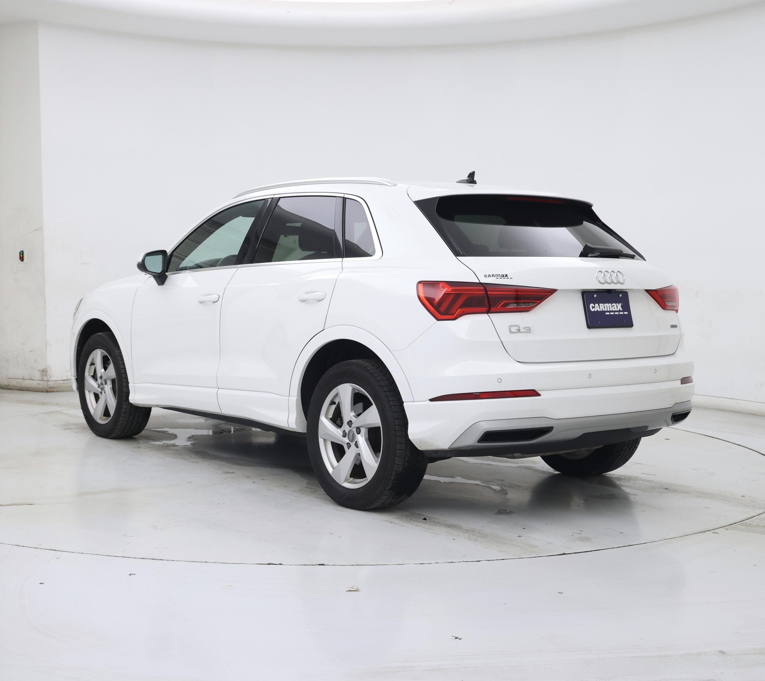 Thumbnail: 2020 Audi Q3 - 2