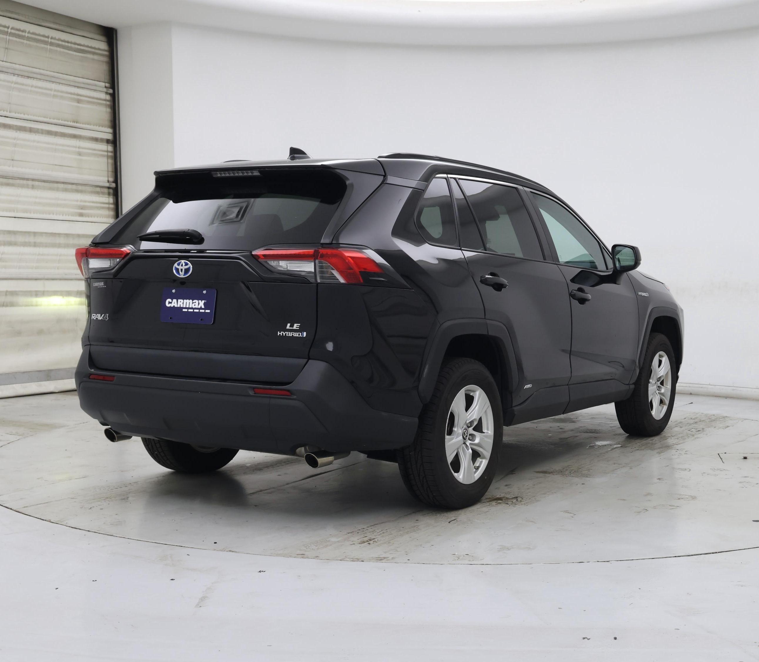 Thumbnail: 2021 Toyota RAV4 - 8