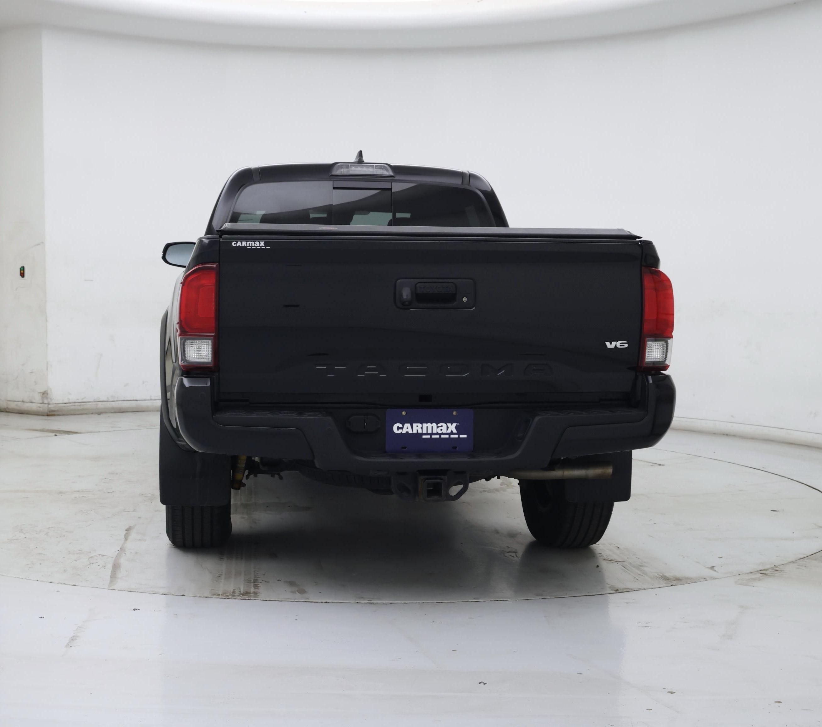 Thumbnail: 2019 Toyota Tacoma - 6