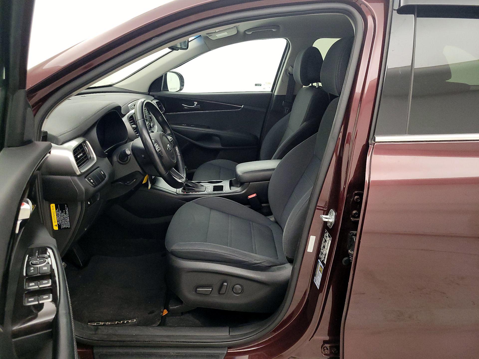 Thumbnail: 2016 Kia Sorento - 11