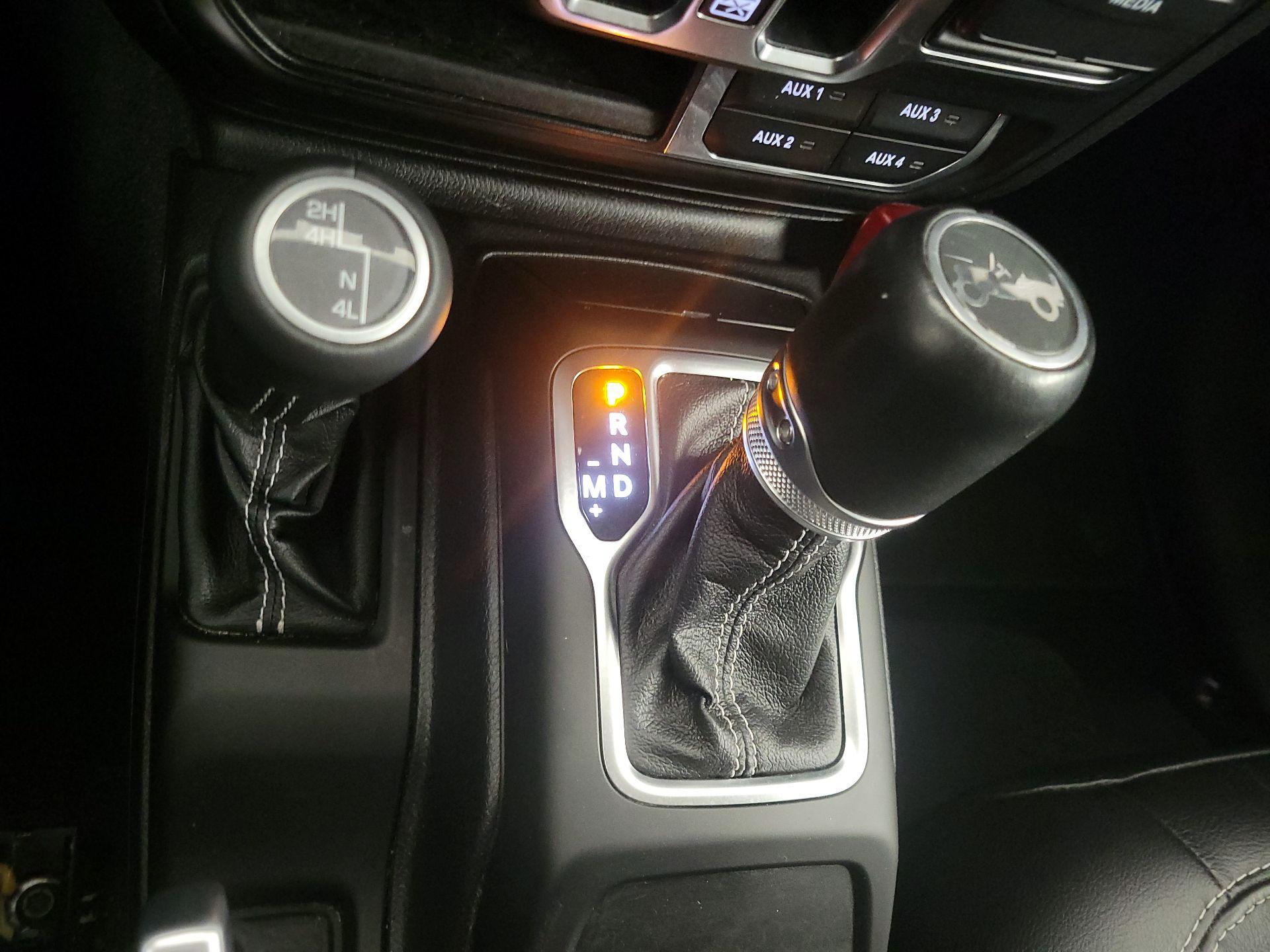 Thumbnail: 2020 Jeep Wrangler - 17