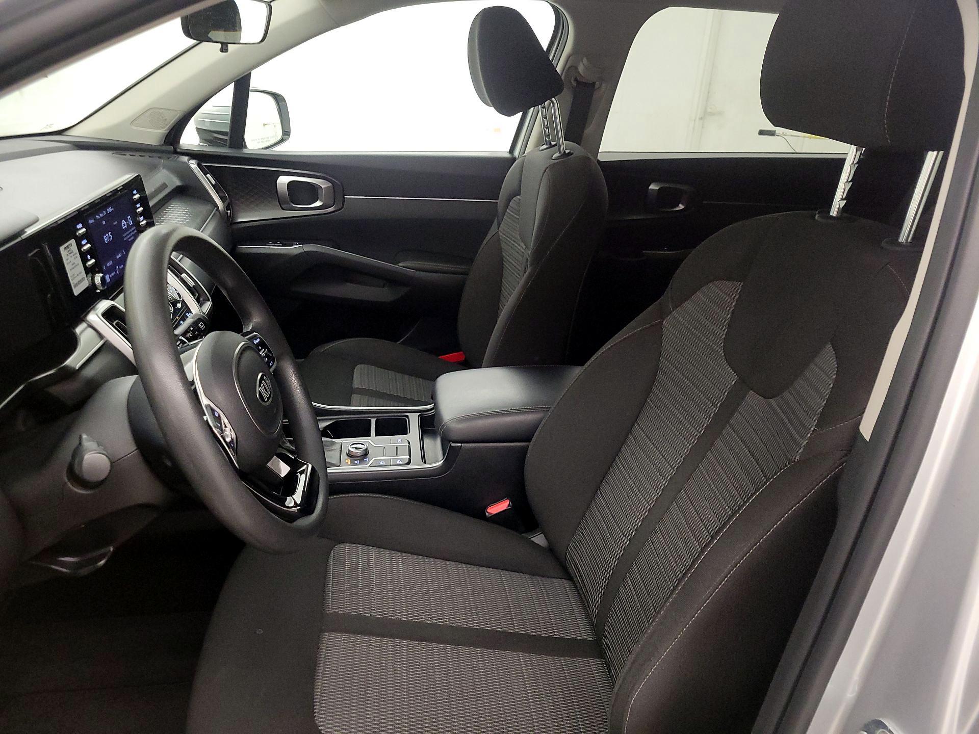 Thumbnail: 2021 Kia Sorento - 11