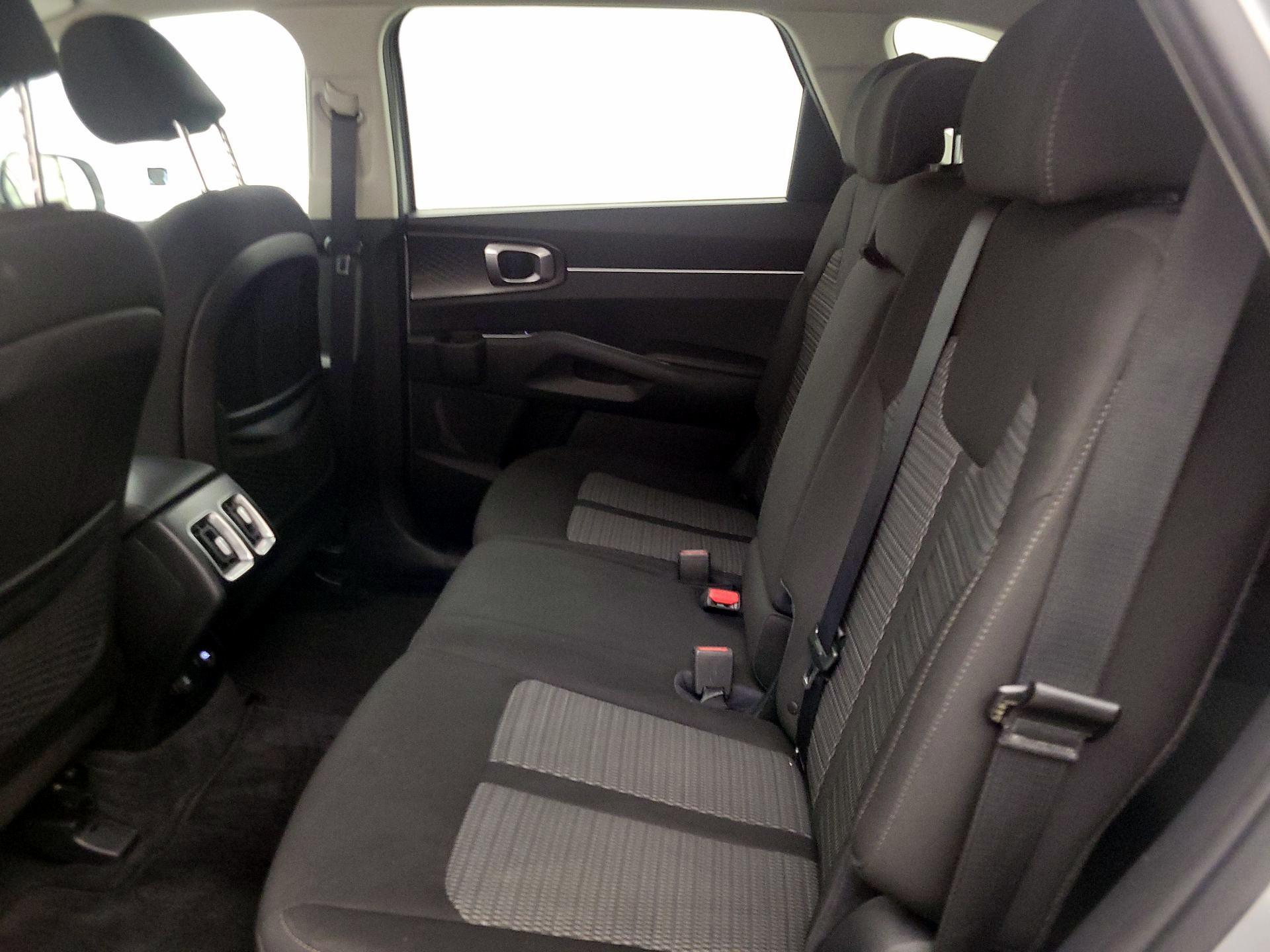 Thumbnail: 2021 Kia Sorento - 19