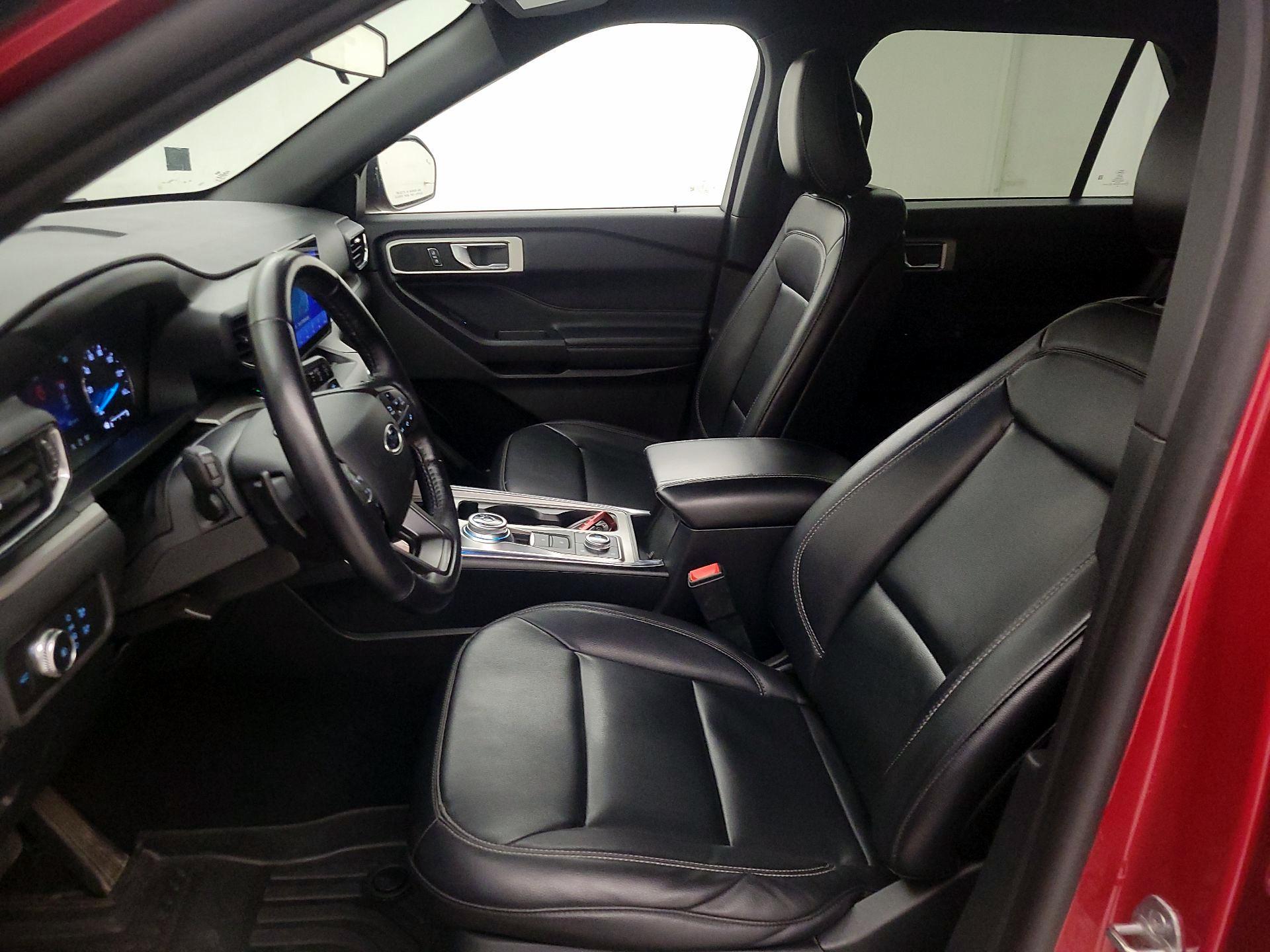 Thumbnail: 2020 Ford Explorer - 11