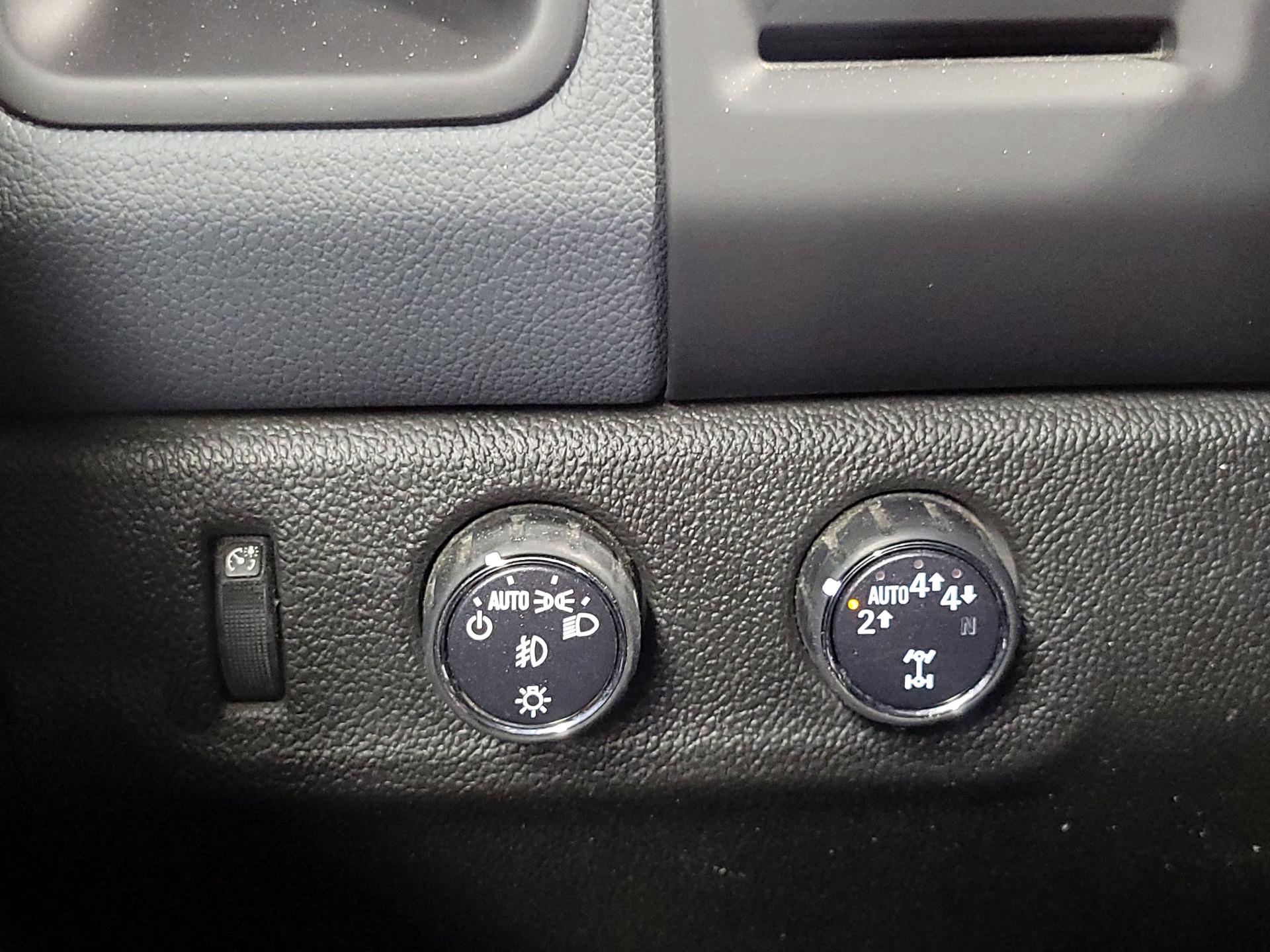 Thumbnail: 2019 Chevrolet Colorado - 13