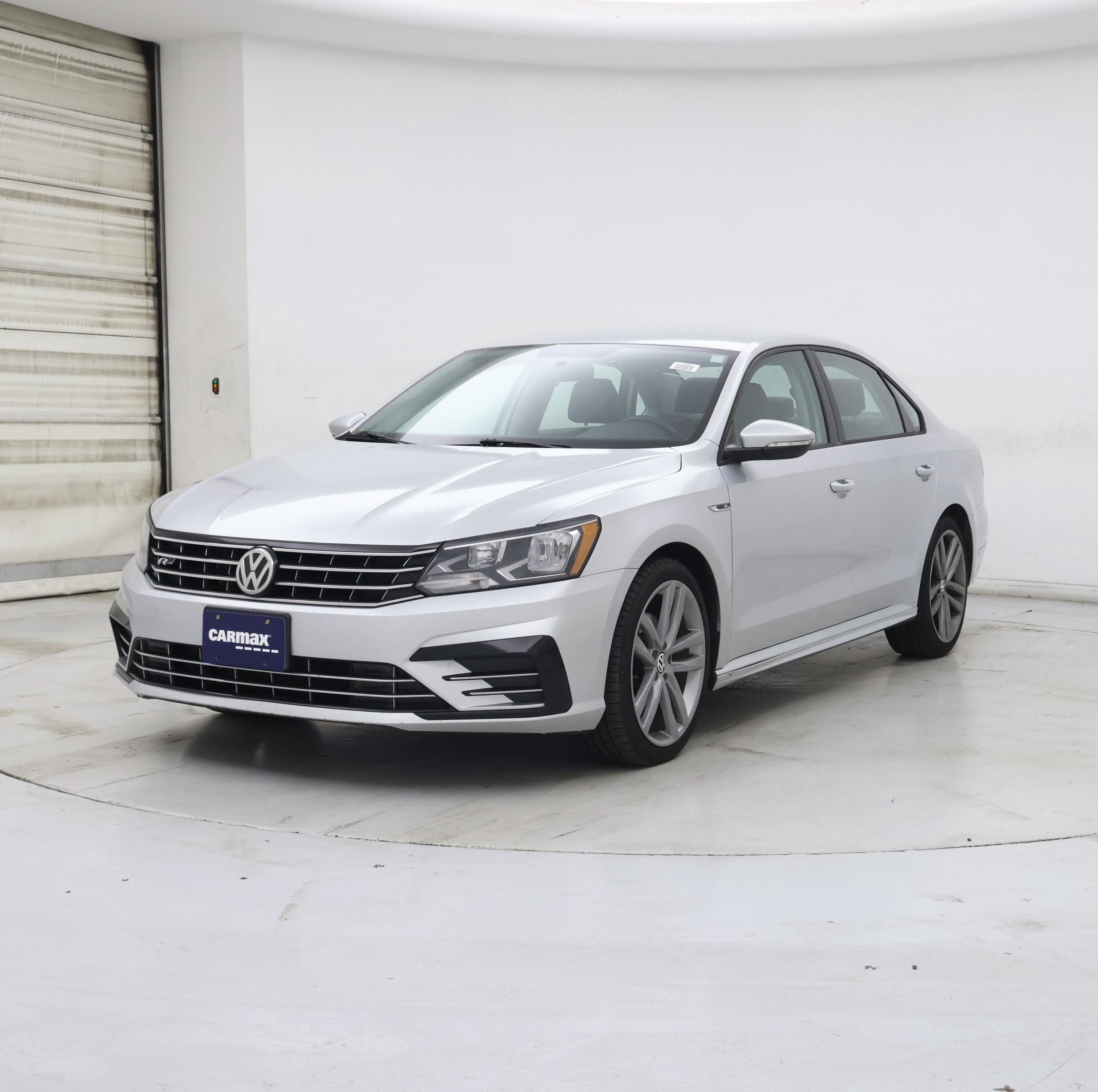 Thumbnail: 2018 Volkswagen Passat - 4