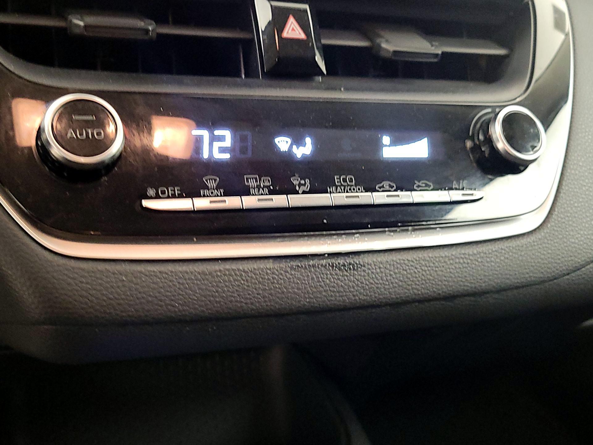 Thumbnail: 2021 Toyota Corolla - 16